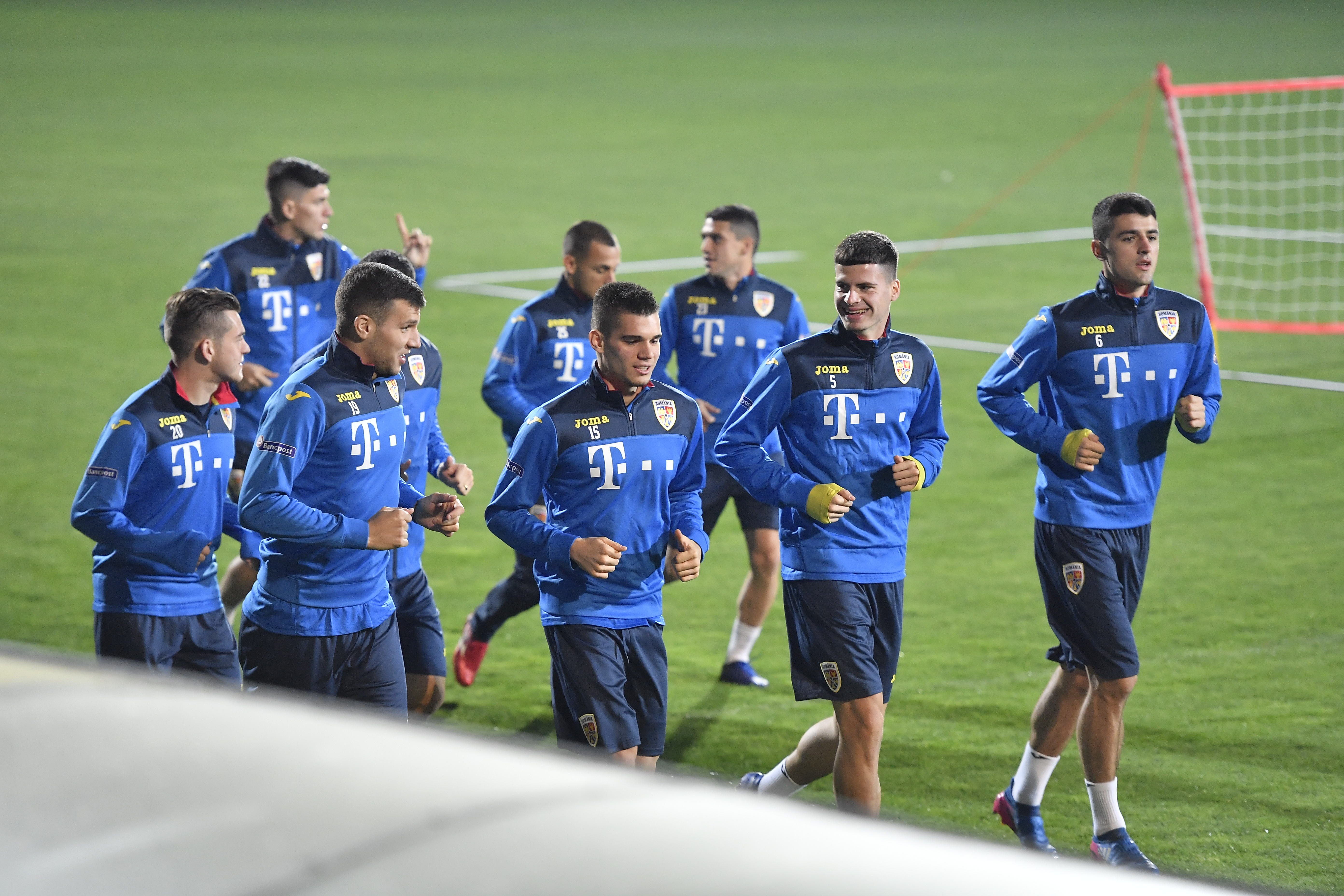 EXCLUSIV | Tudor Băluță, mezinul naționalei României, și-a stabilit prioritățile: ”Am ajuns fotbalist. Cartea trece pe planul doi” | VIDEO