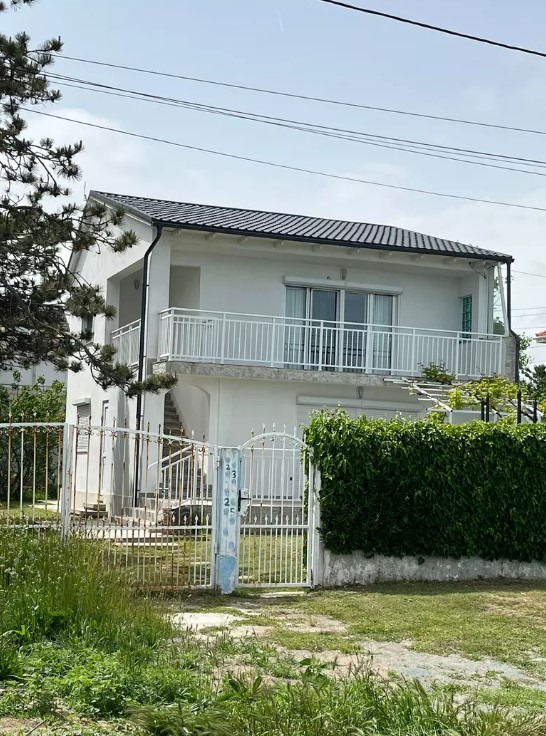 Cum arată astăzi vila Stelei Popescu de pe litoral. Detaliul păstrat pe balconul ei preferat