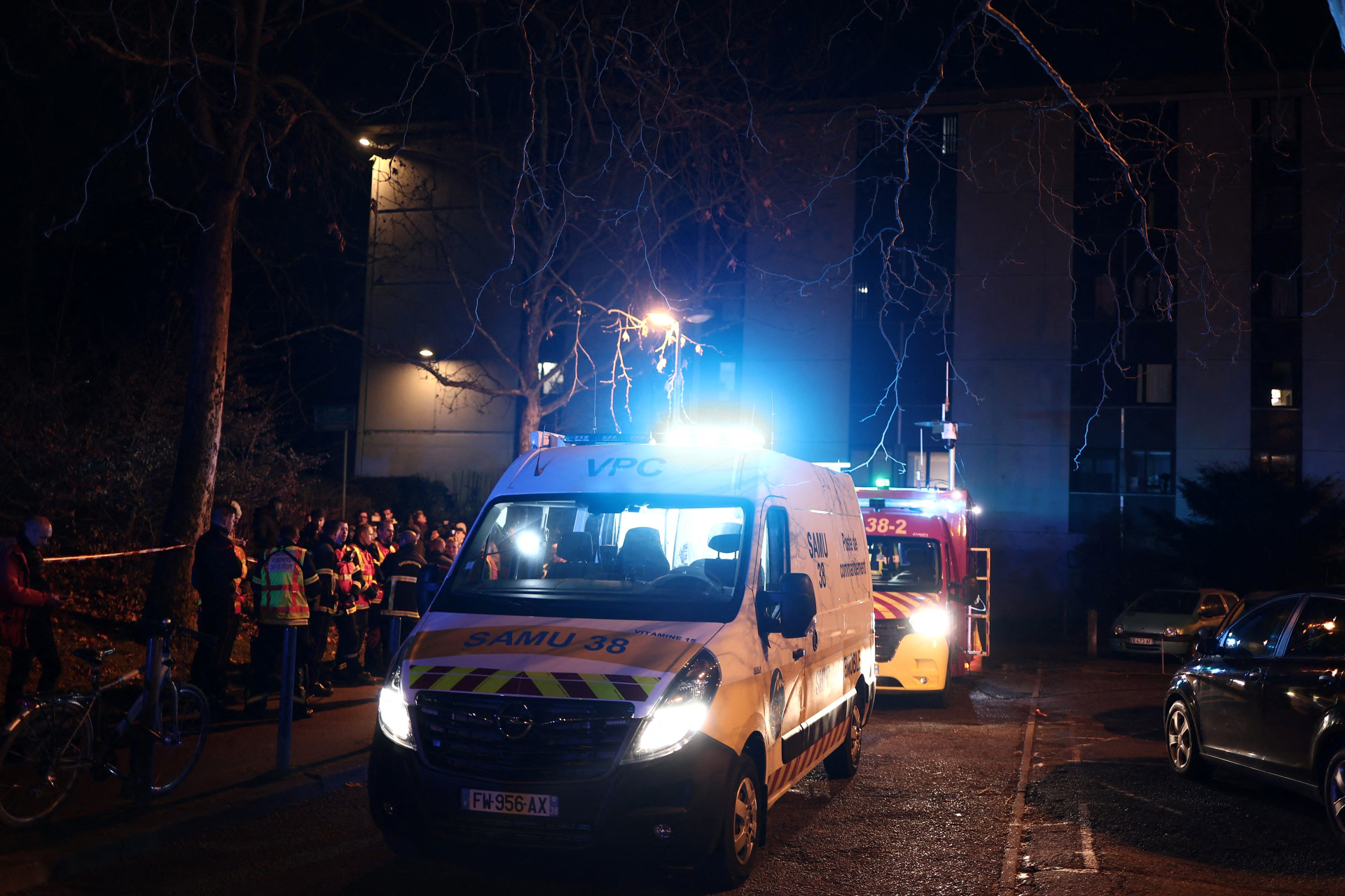 Cincisprezece răniți într-un atac cu grenadă asupra unui bar din Franța