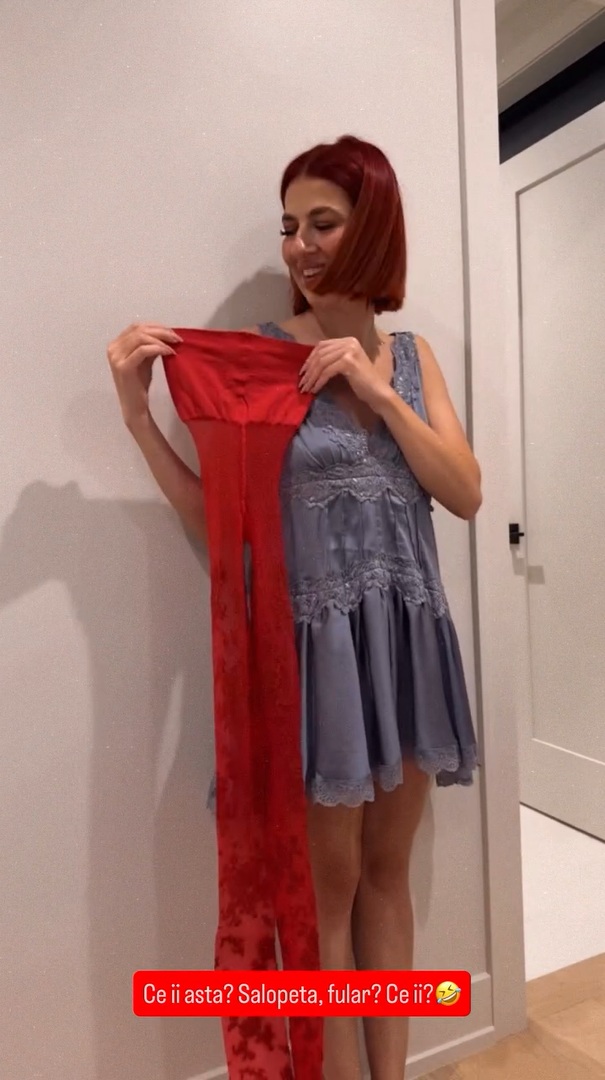 Ce a primit Lidia Buble în pachet după ce și-a cumpărat un dres roșu: „Ce fac? N-am văzut așa ceva”