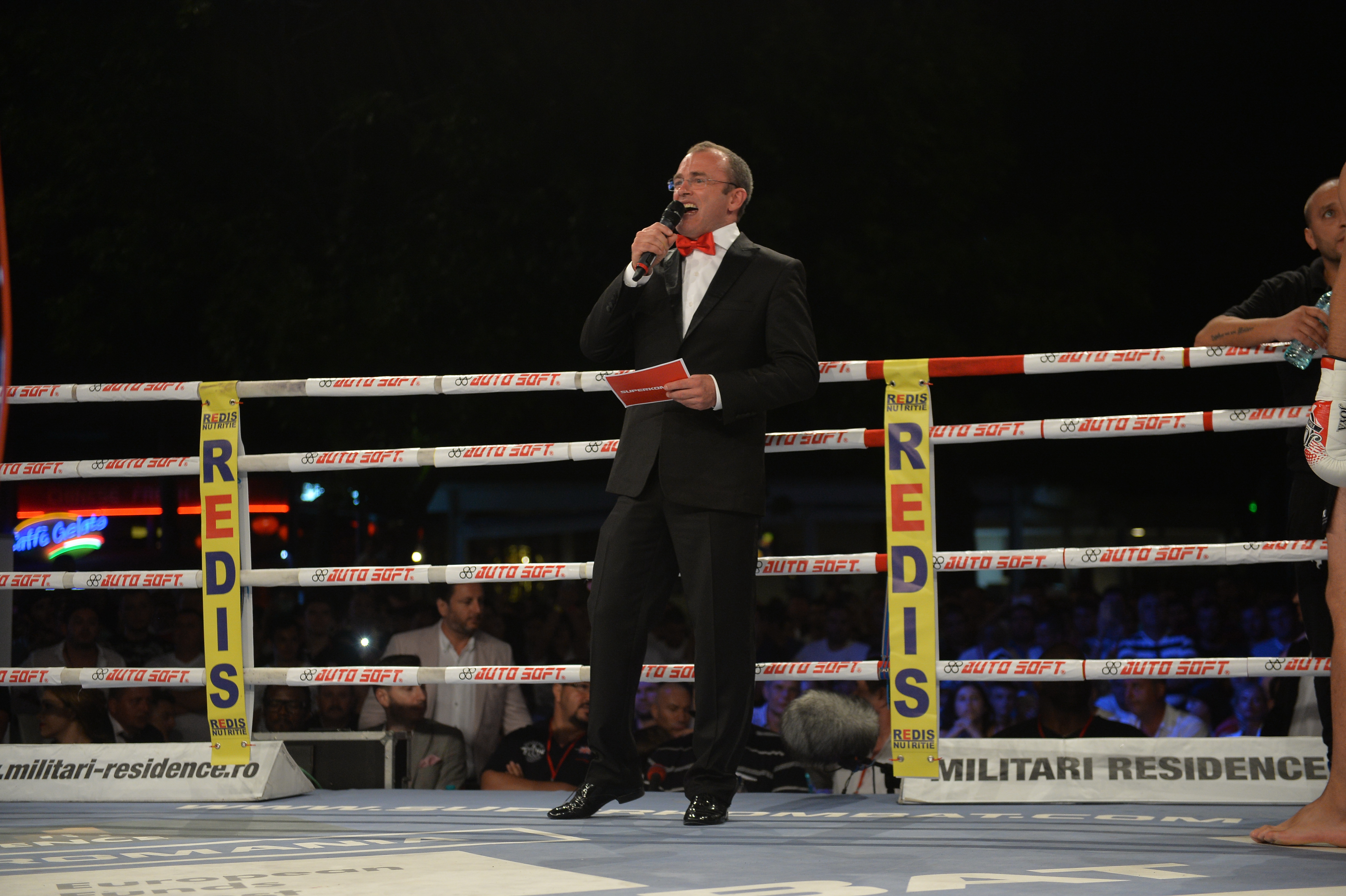 Andrei Stoica îşi păstrează centura de campion mondial / GALERIE FOTO&VIDEO