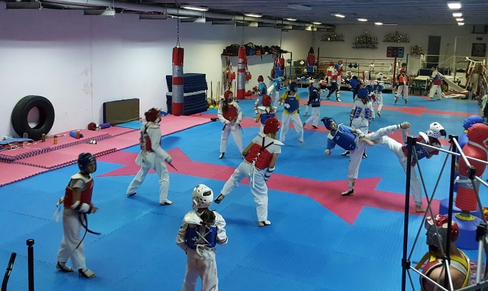 Europeanul de taekwondo WTF de cadeți la București. Sportivi cu șanse de calificare la JO, nesprijiniți de MTS și COSR. Medaliile obținute, neplătite de un an!