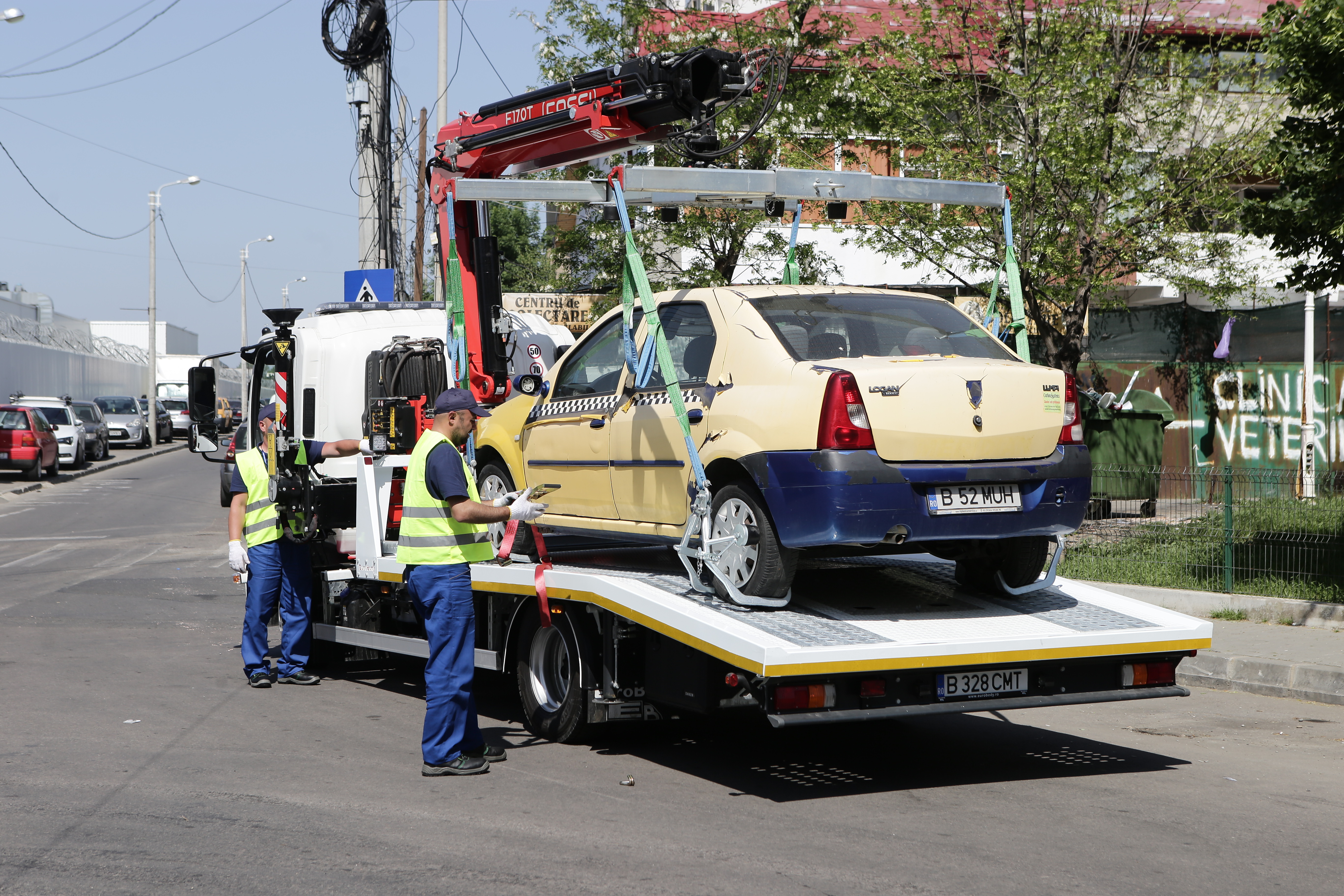 REPORTAJ / Cum se ridică mașinile în sectorul 3 din București