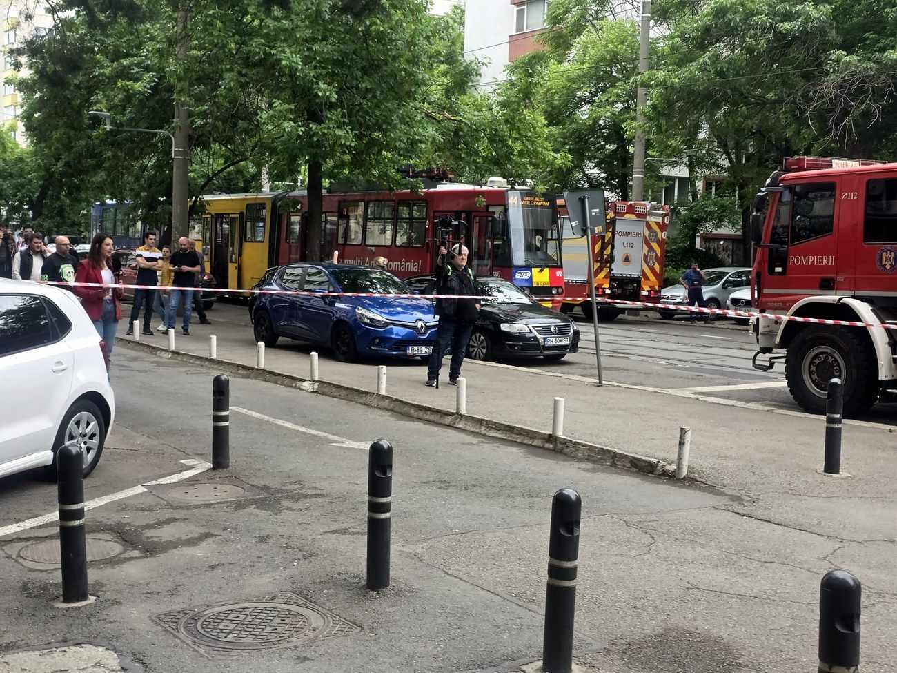 Primul salvator care a ajuns la liftul căzut cu 7 oameni în Ministerul Transporturilor povestește ce a văzut: „Nu țipa nimeni, i-am scos în 6 minute”
