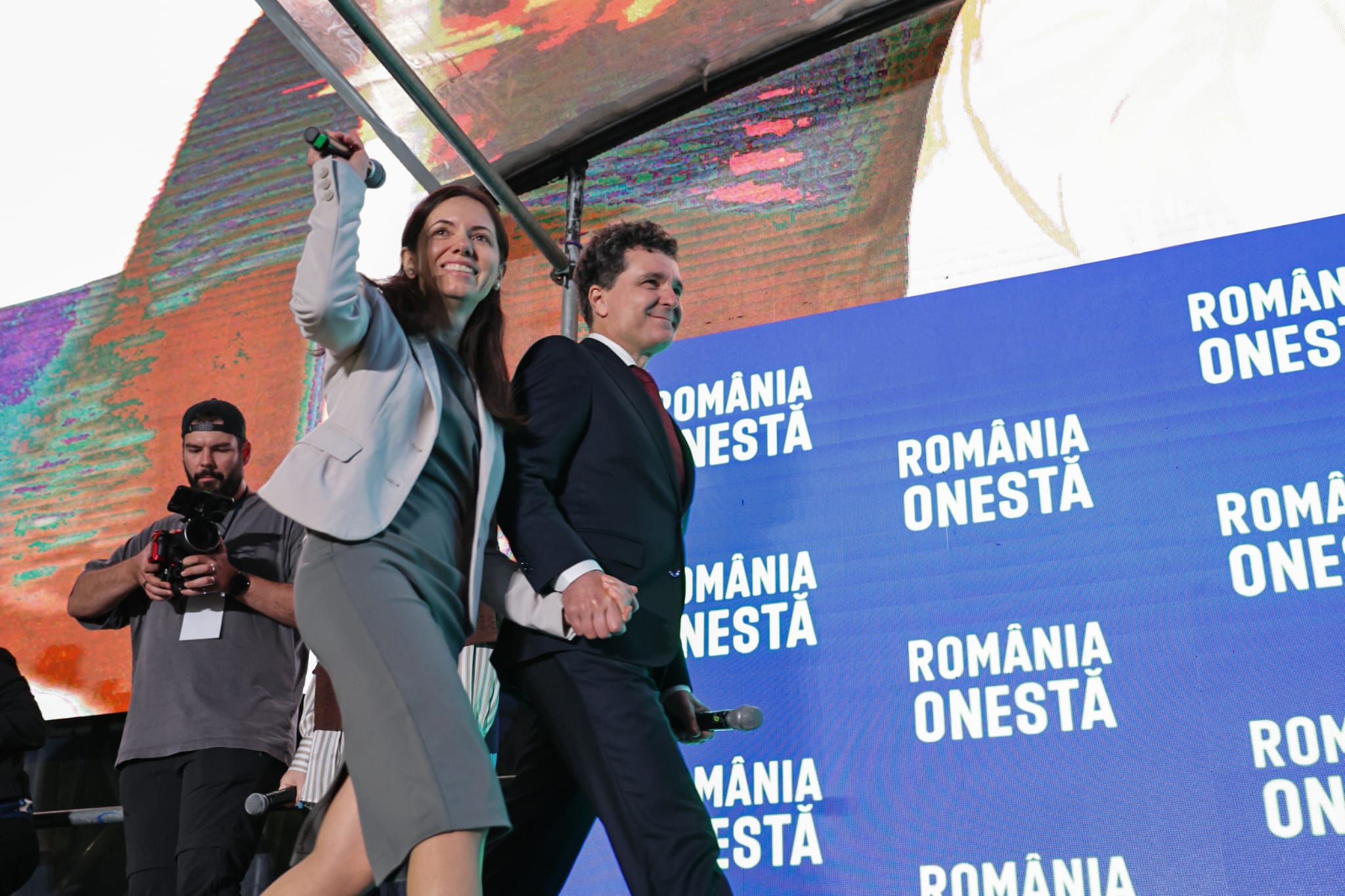 „Copiii dumneavoastră sunt botezați?”. Răspunsul oferit de partenera lui Nicușor Dan, Mirabela Grădinaru, la această întrebare