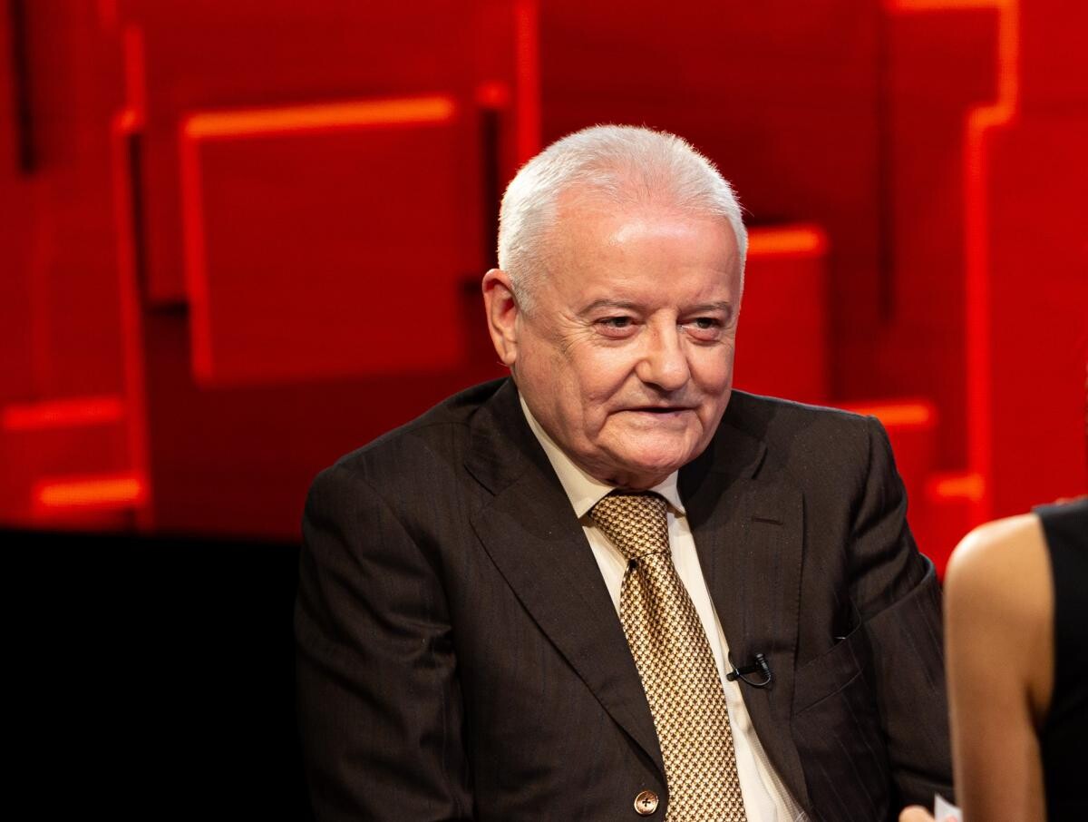 Irinel Columbeanu neagă că Mr. Pink i-ar fi oferit ajutorul. Nici Monica Gabor nu l-a contactat: „200 de dolari mi-a trimis Irinuca”
