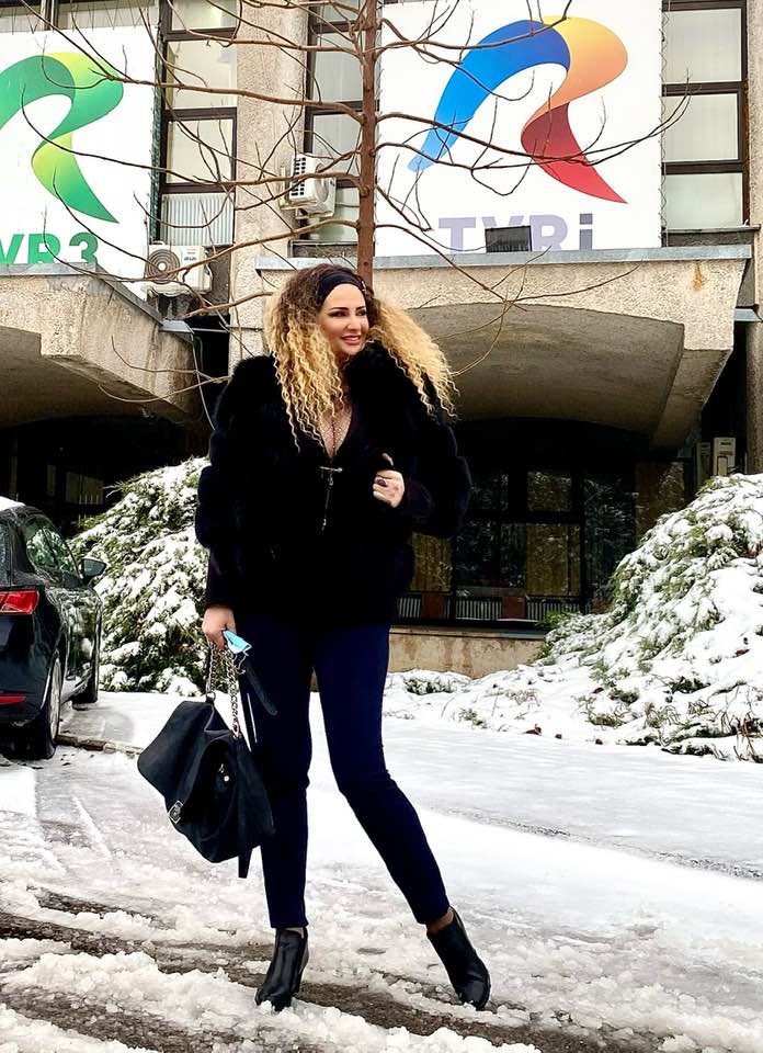 Julia Chelaru s-a transformat total. Artista s-a îngrășat, dar nu are de gând să ia măsuri. „Mi-au spus mai mulți că nu mai arăt ca în trupa Sexxy”