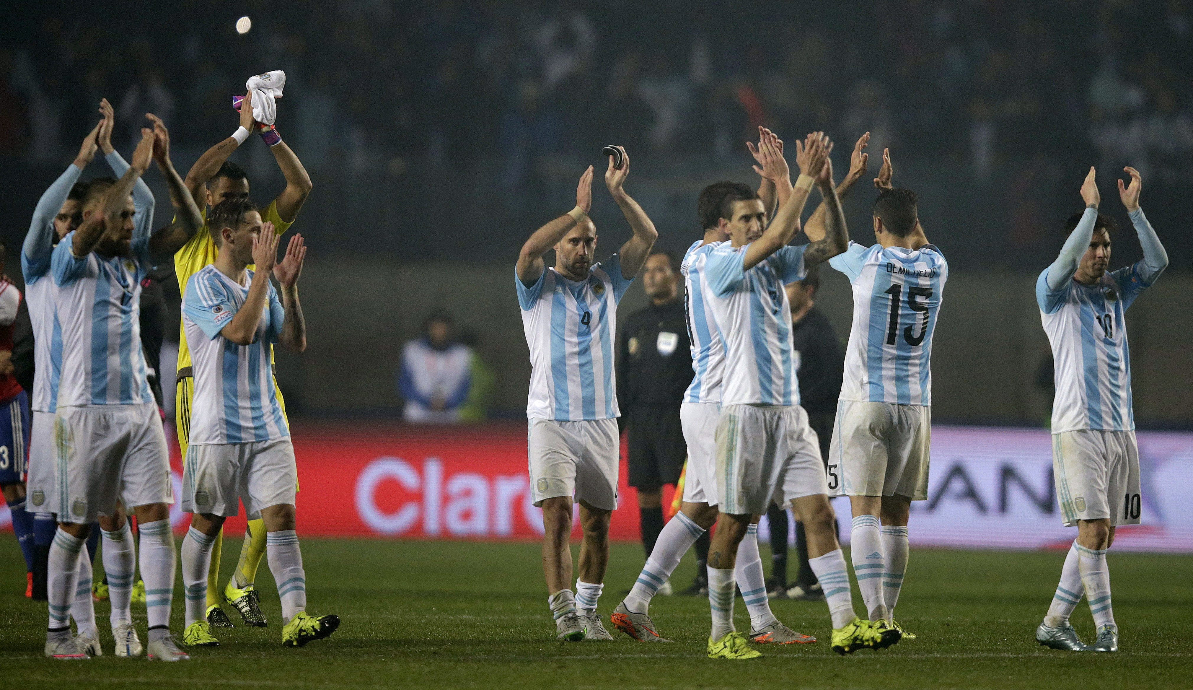 Argentina a spulberat Paraguay şi va juca în finală cu Chile. Messi, "Omul Meciului" / FOTO&VIDEO