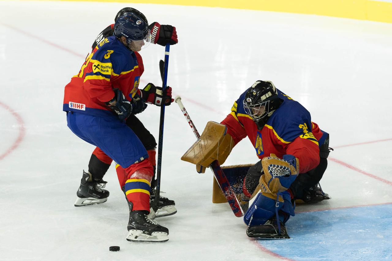România pierde amicalul cu Japonia, ultimul test înainte de Campionatul Mondial de hochei pe gheață Divizia 1A de la Sfântu Gheorghe