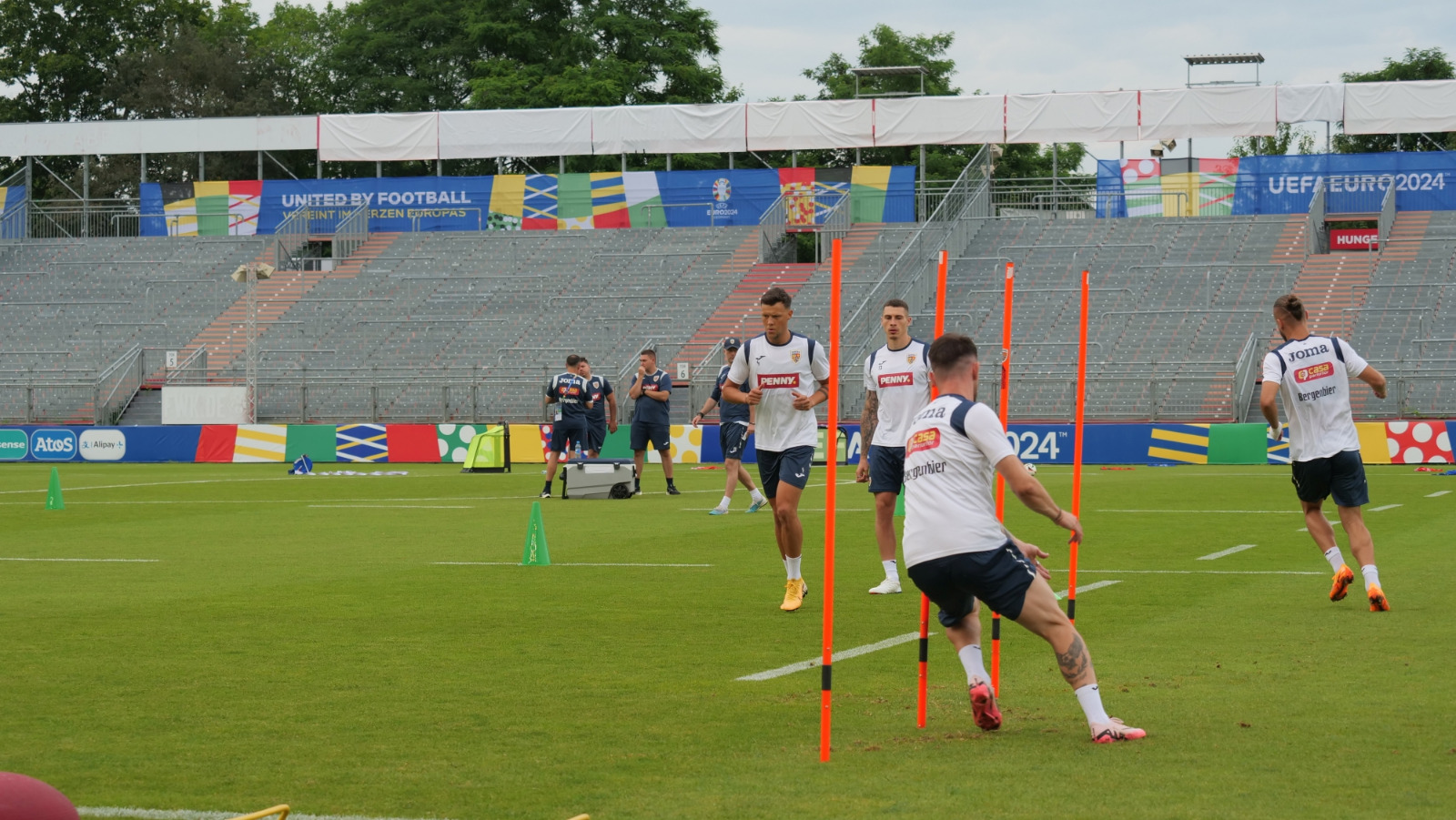 EURO 2024 | Au fost 16! Antrenament în efectiv redus, Edi Iordănescu a lăsat 10 jucători să se odihnească la hotel