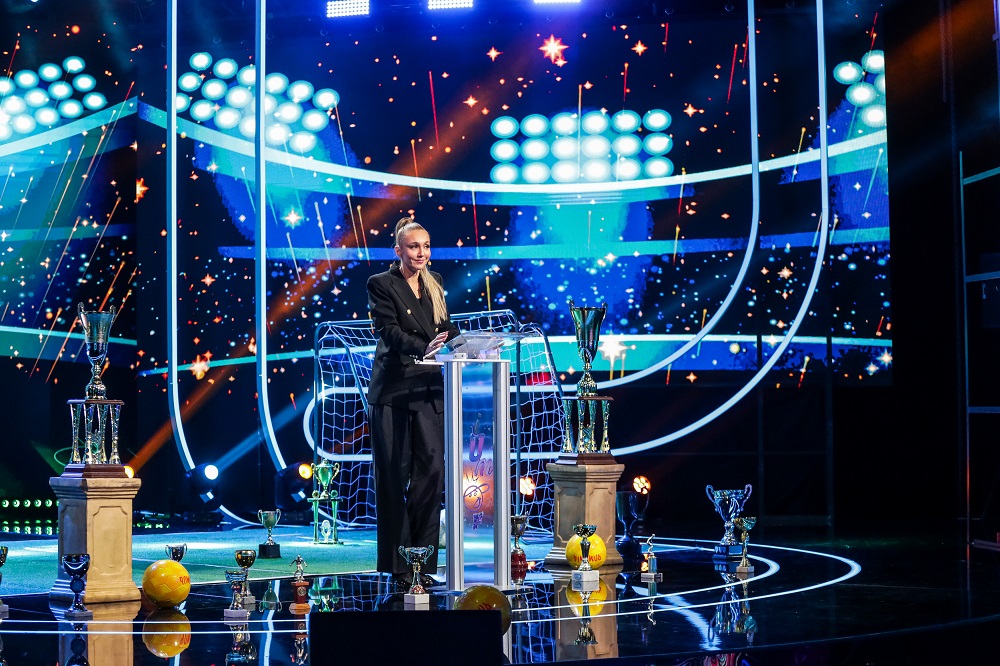 Anamaria Prodan, ironizată pe scena de la „iUmor”: „Am bani să-i întorc cu lopata”