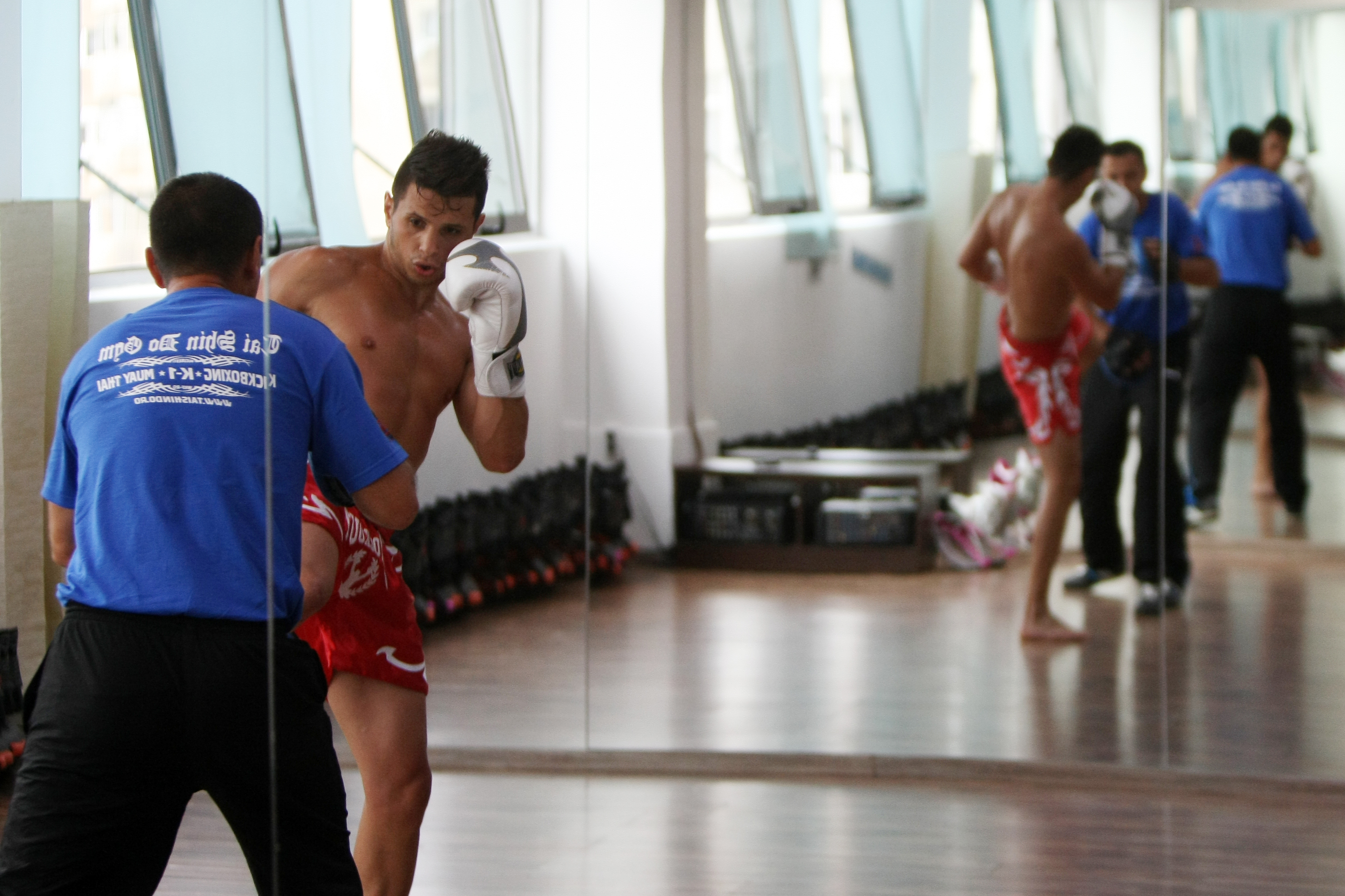 Alexandru Popescu ”The Wolfman” vrea să ”muşte” din adversar la Superkombat Constanţa