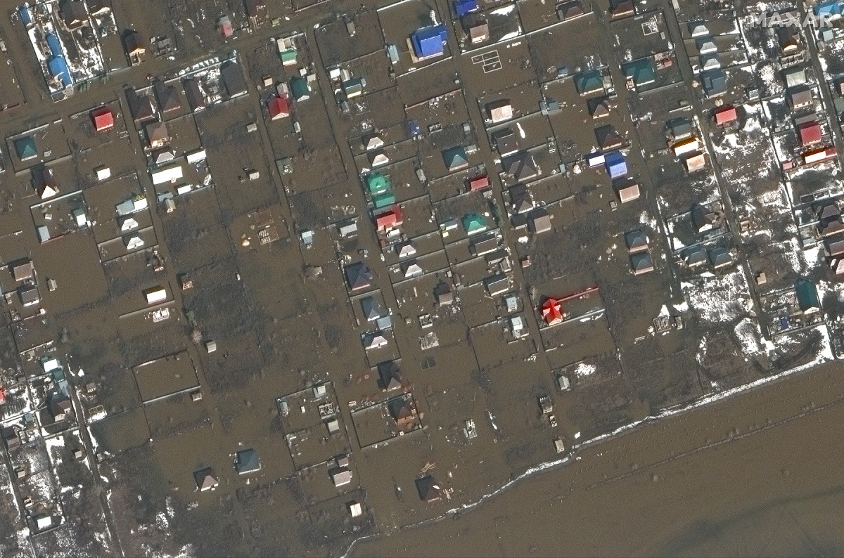 Cum arată regiunea rusă Orenburg, după cele mai mari inundații din ultimii 80 de ani. Imagini din satelit