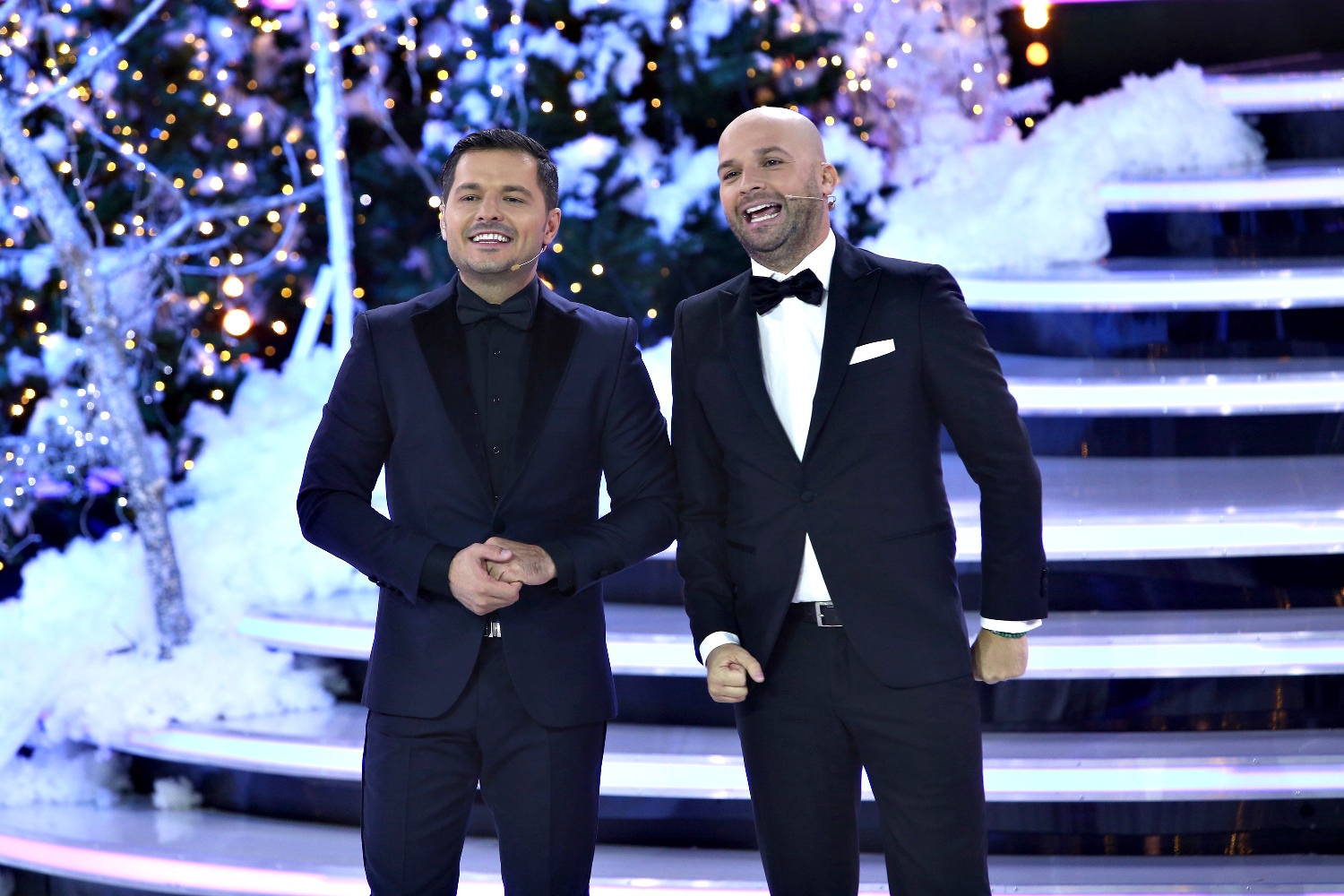 Ce s-a întâmplat la"Show și-așa!". Nicoleta Voica n-a mai ajuns la filmare, Liviu Vârciu a fost doftoricit de o spectatoare | FOTO
