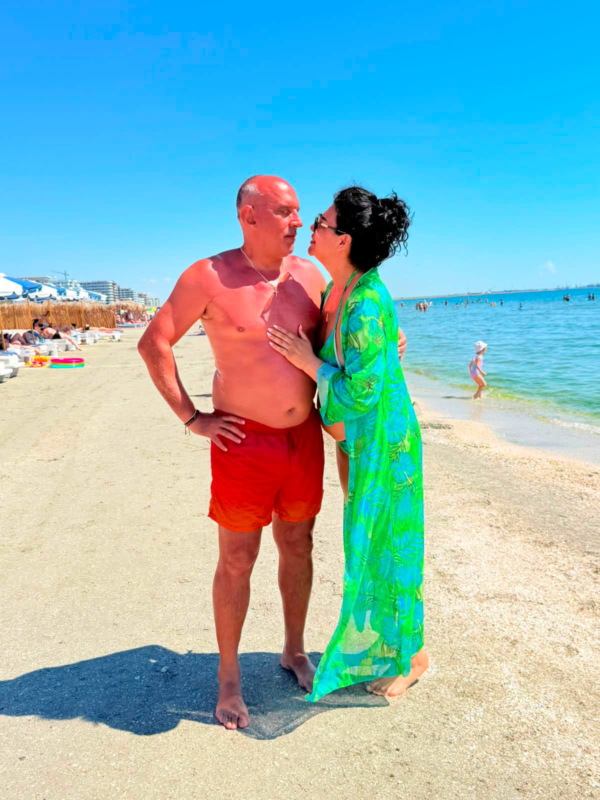 Cum a apărut Florin Prunea pe plajă alături de iubita lui: „Zici că sunt Nea Mărin Miliardar”