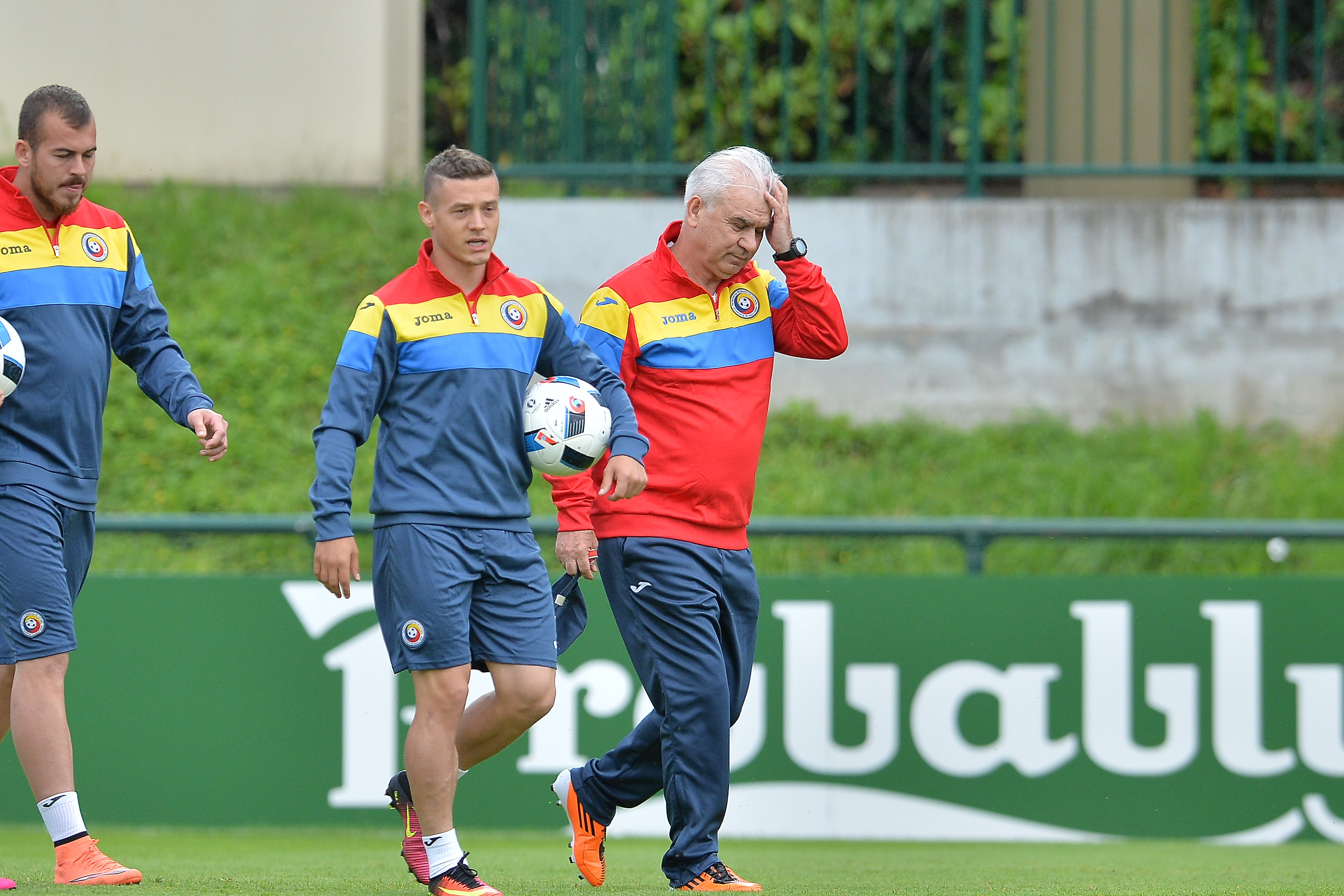 Euro 2016. România - Albania 0-1. Eliminare istorică! Cea mai slabă națională a noastră prezentă la turneele finale! LIVE BLOG