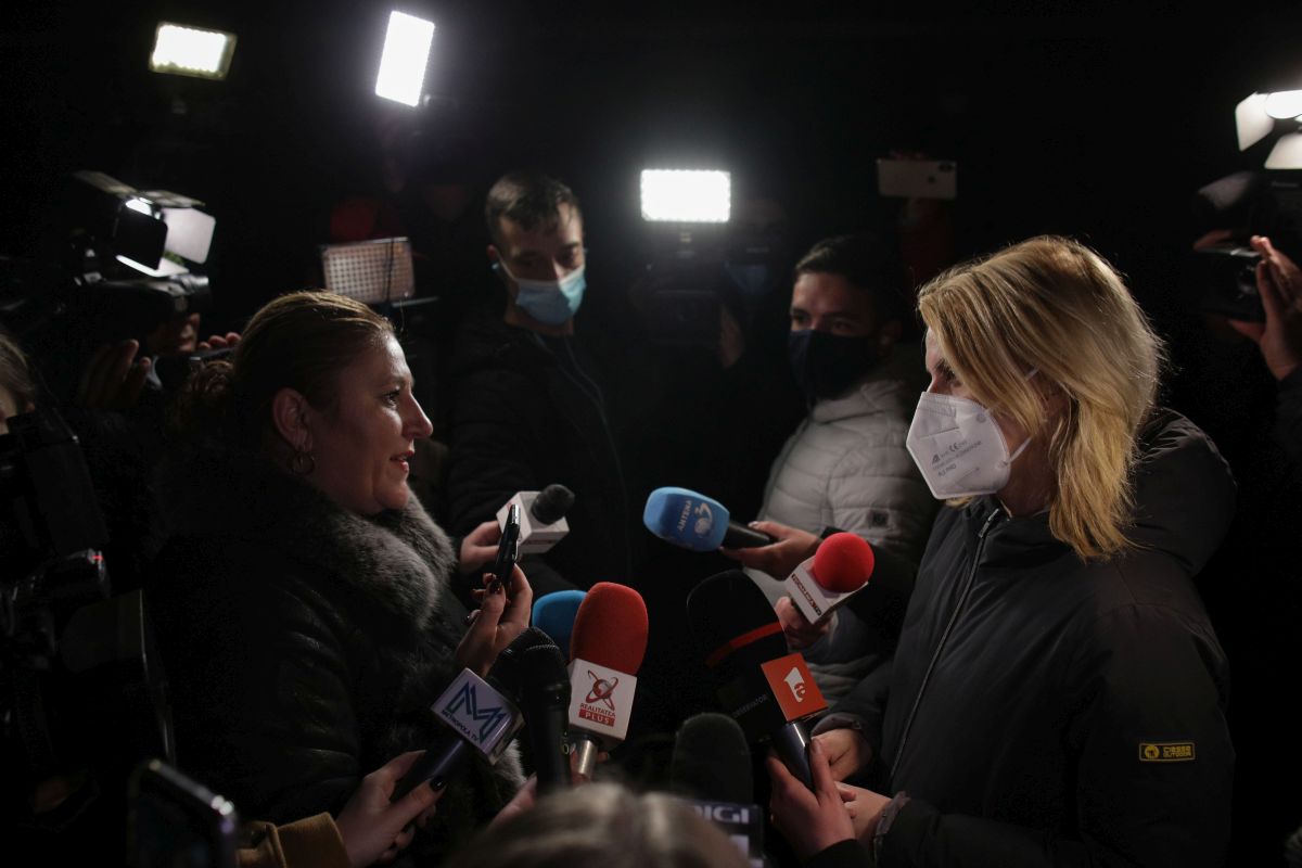 VIDEO | Diana Șoșoacă, scandal cu bodyguarzii în față la „Marius Nasta”. Managerul Beatrice Mahler a luat-o la discuții, după ce a amenințat că face plângere