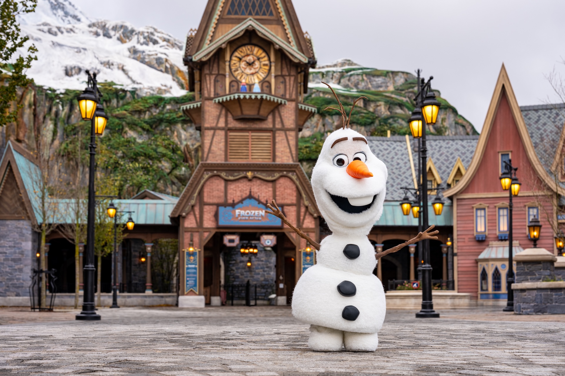 Unul dintre cele mai mari roller-coastere din Disneyland Paris va fi închis până vara viitoare, pentru lucrări de mentenanță: „Esențiale pentru funcționarea atracției”