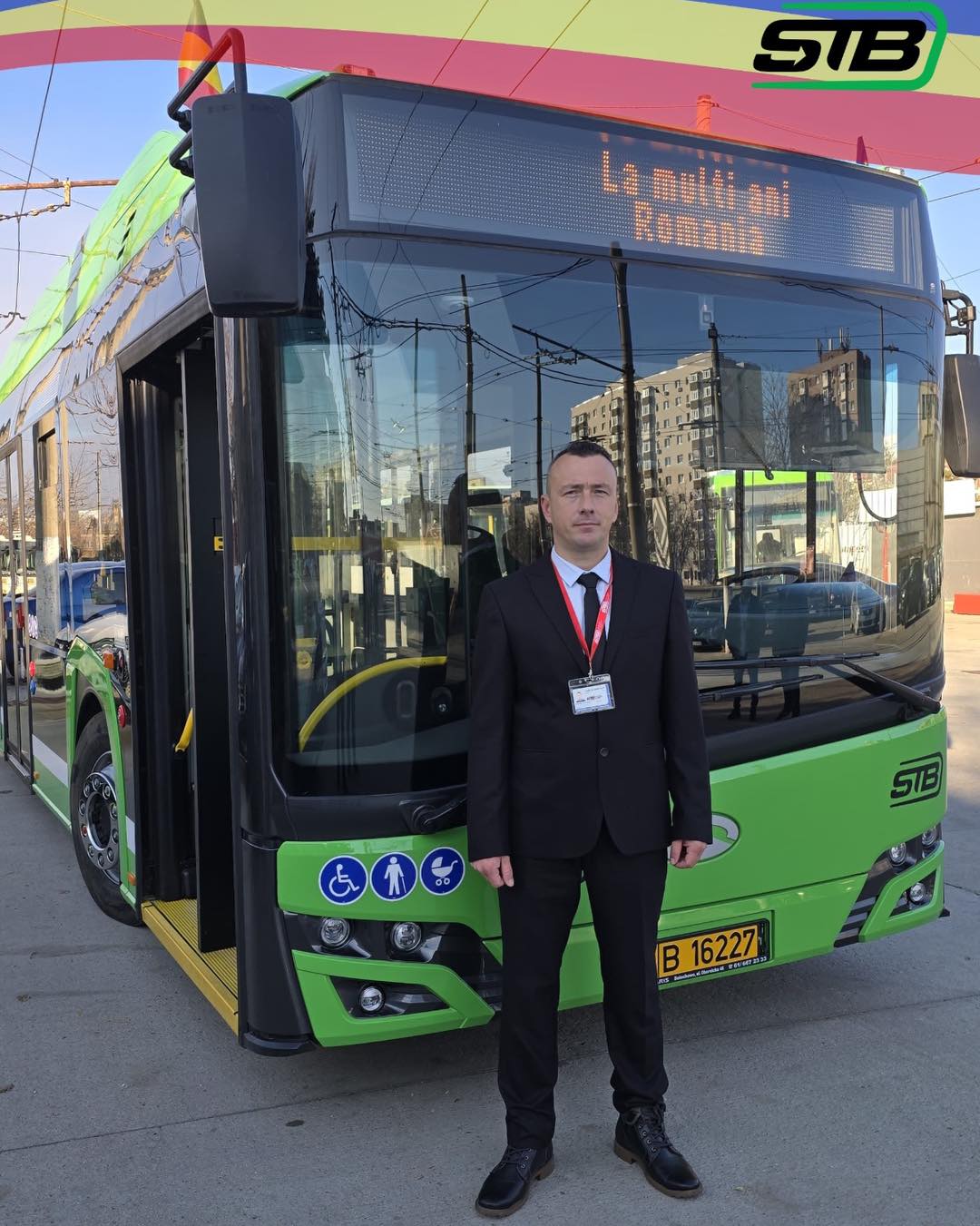 Tramvaiul Tricolor circulă în București pe linia 41. „Arborăm cu mândrie drapelul țării!”