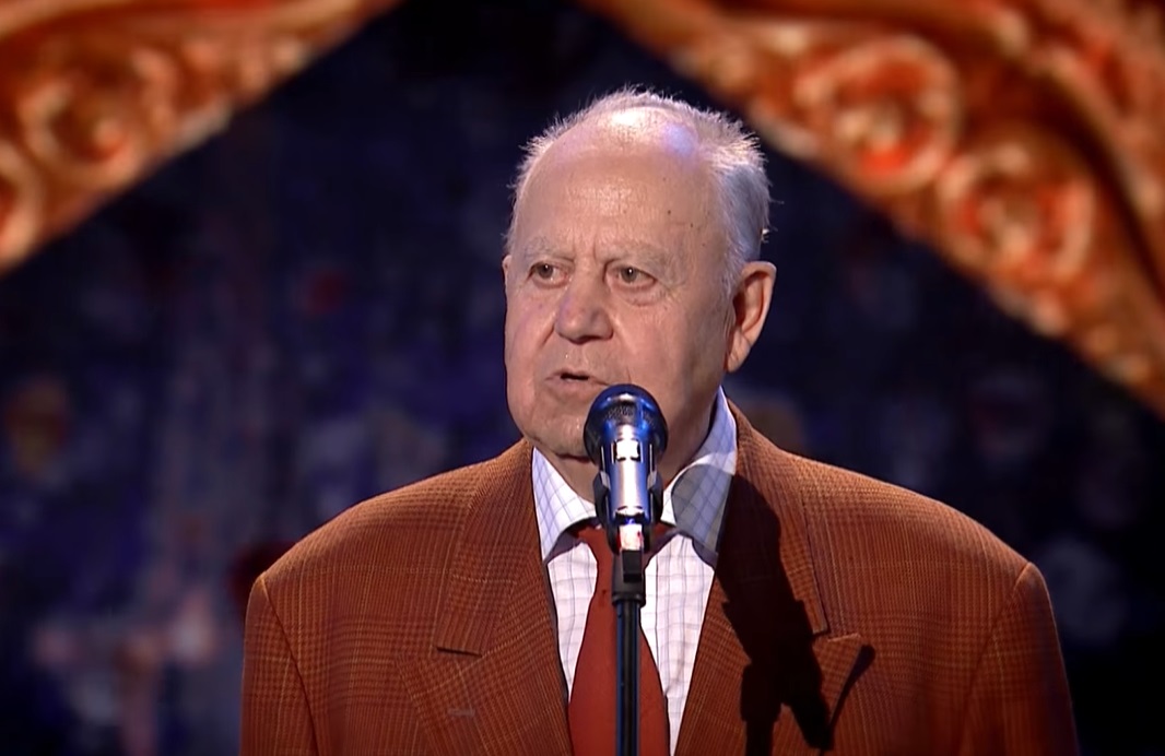 Cine e Dumitru Hermeneanu, pensionarul de la „Românii au talent” care a recitat o poezie dedicată soției sale. „Am fost coleg cu Stela Popescu”