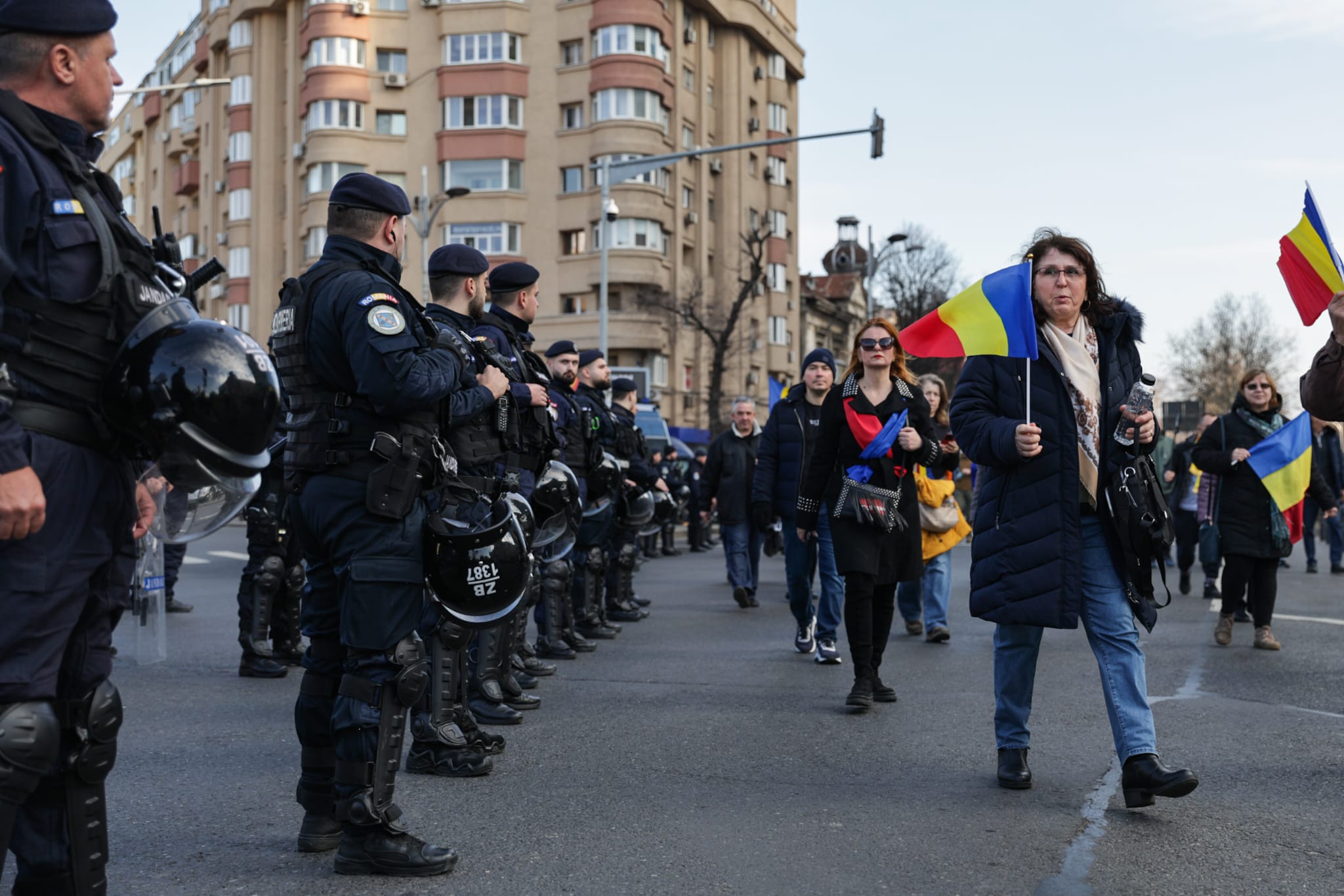 Călin Georgescu a fost înconjurat de mii de oameni la „Marea Horă a Unirii Neamului”: „Suntem legați pentru totdeauna ca frați și surori”