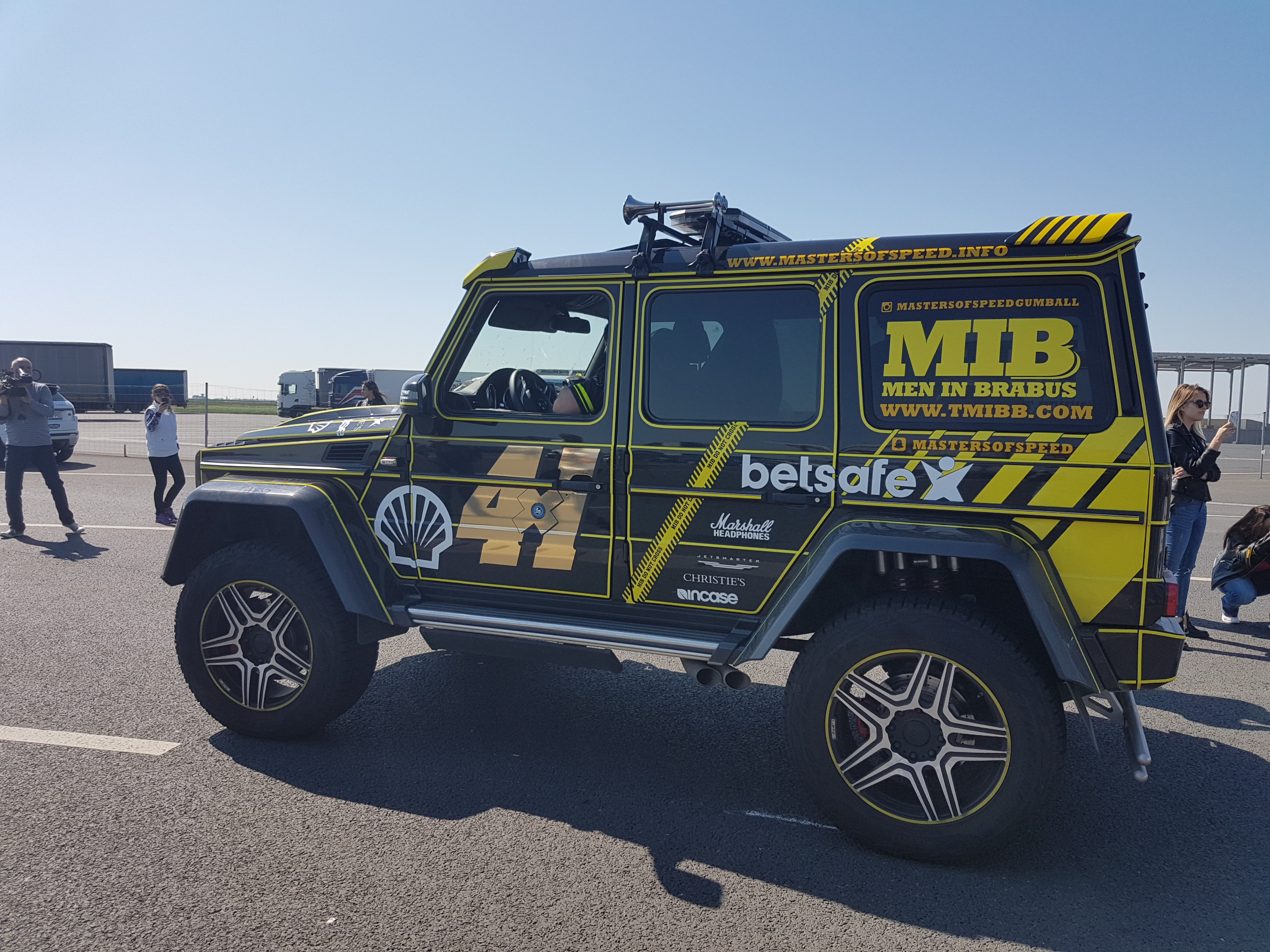 GUMBALL 3000: Bolizii de lux conduși de bogații lumii au ajuns în România! Un șofer a rămas fără permis după ce a condus cu 216 km/oră GALERIE FOTO & VIDEO