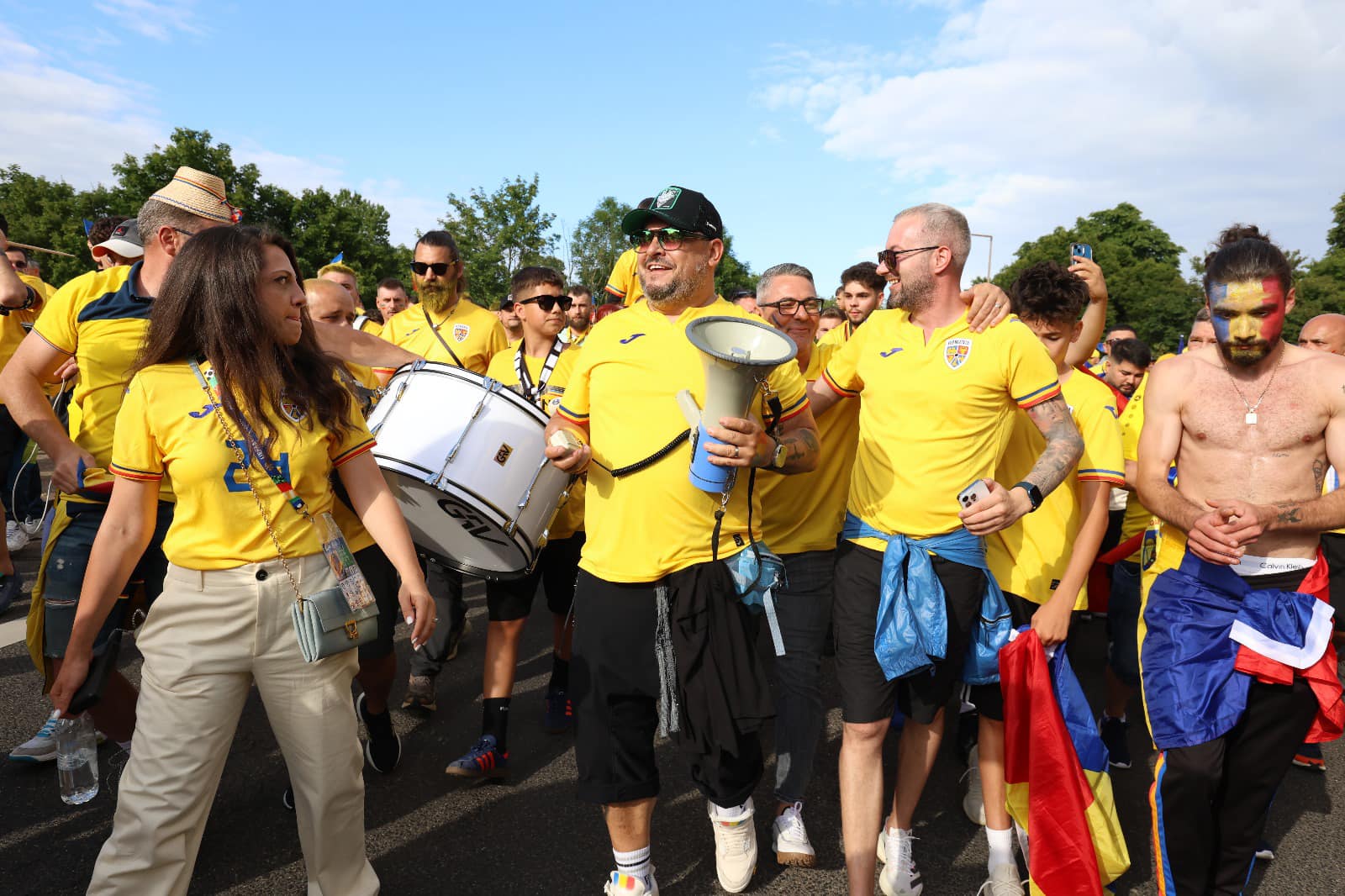Iulia Niculae-Cuciurean, „creierul” campaniei de marketing a FRF la Campionatul European: „Am avut cei mai frumoși, civilizați, plini de iubire suporteri de la EURO”