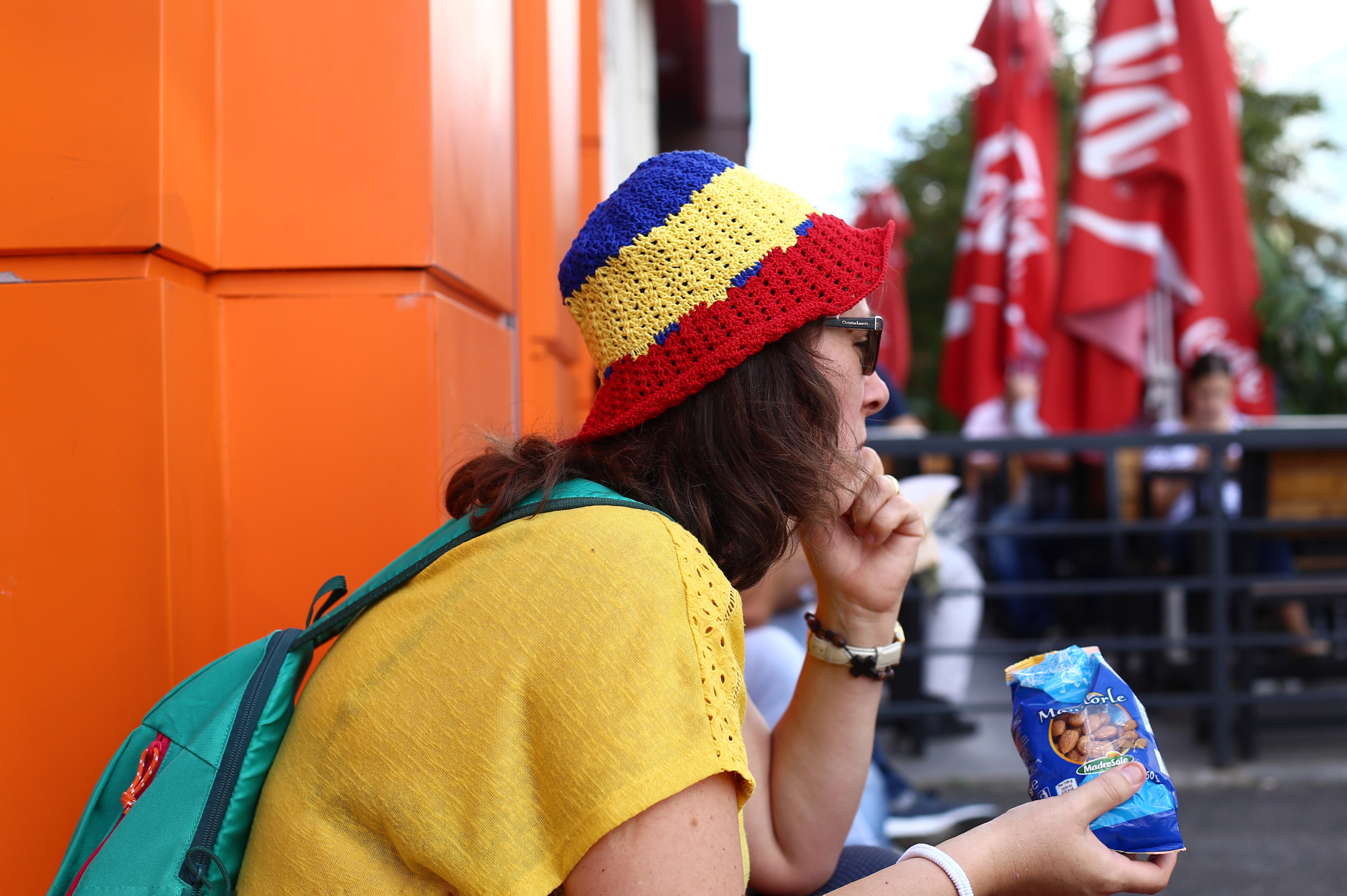 LIVE TEXT/ Mitingul diasporei, în Piața Victoriei. Război total între jandarmi și huligani (FOTO&VIDEO)