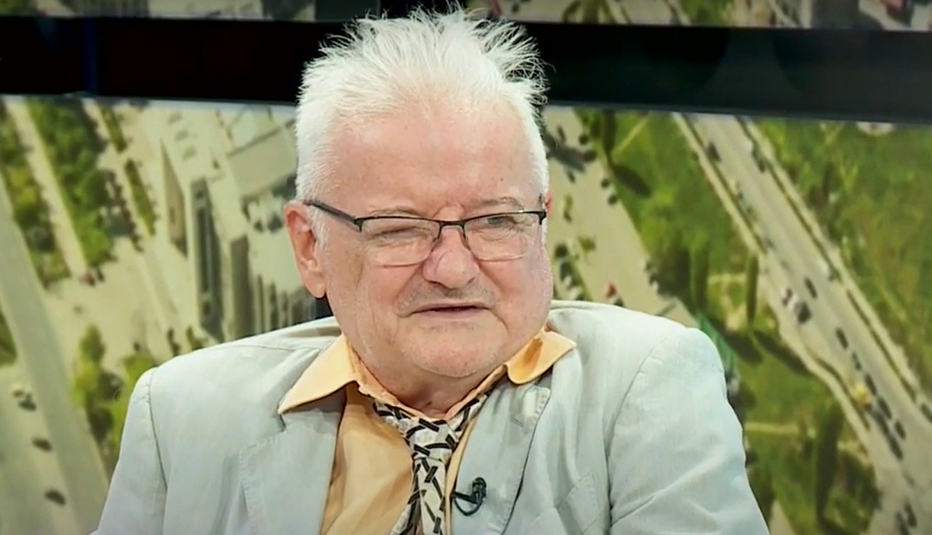 Irinel Columbeanu a răbufnit, după ce i s-a reproșat că se face de râs cu aparițiile sale: „Ramolit ești tu, amărășteanule”