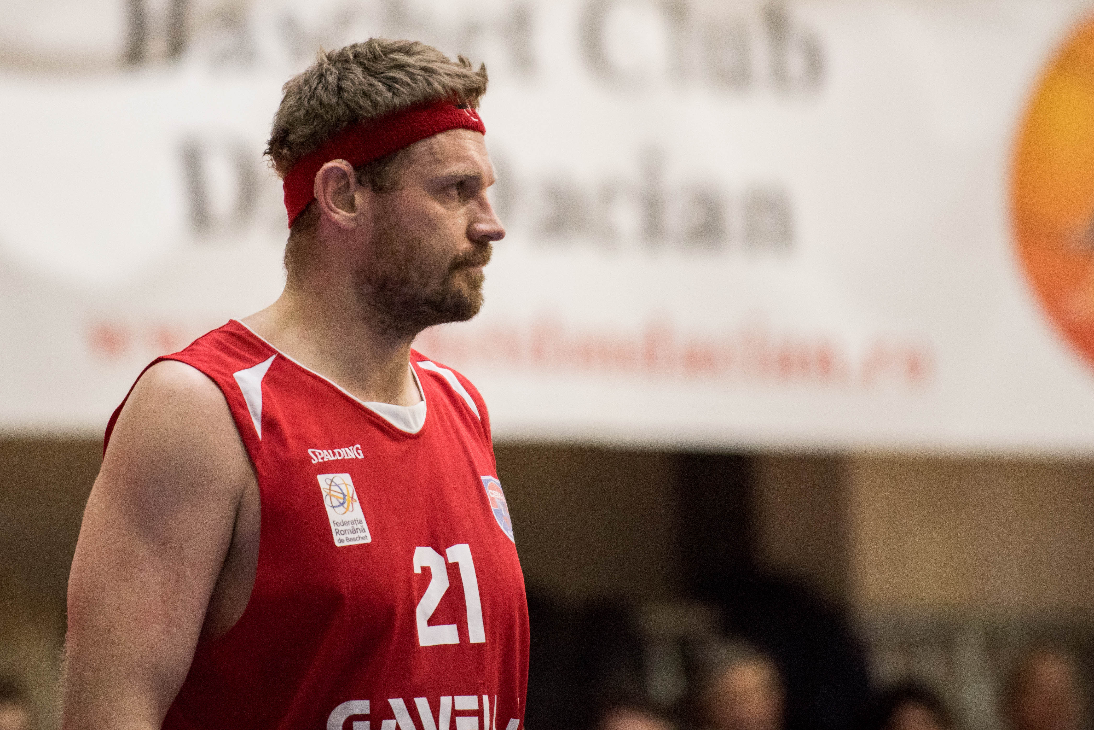 Transfer spectaculos făcut la CSM Oradea: ”Michael Jordan al surzilor”. Povestea emoționantă a lui Zupan, născut cu grave deficiențe de auz și de vorbire din naștere, primul baschetbalist surd care a jucat în Euroligă și la Mondiale. ”Sportul mi-a dat totul, m-a făcut bărbat!”/ FOTO&VIDEO