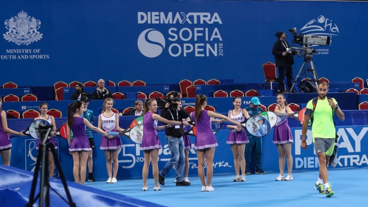 Marius Copil - Jozef Kovalik 6-4, 6-2, în semifinalele turneului de la Sofia. Românul, în prima finală ATP din carieră, la simplu. Pentru titlu, cu Mirza Basic