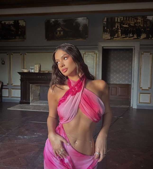 Misha Miller e virală pe TikTok. Ce a făcut artista imediat după ce s-a întors din vacanța din Spania