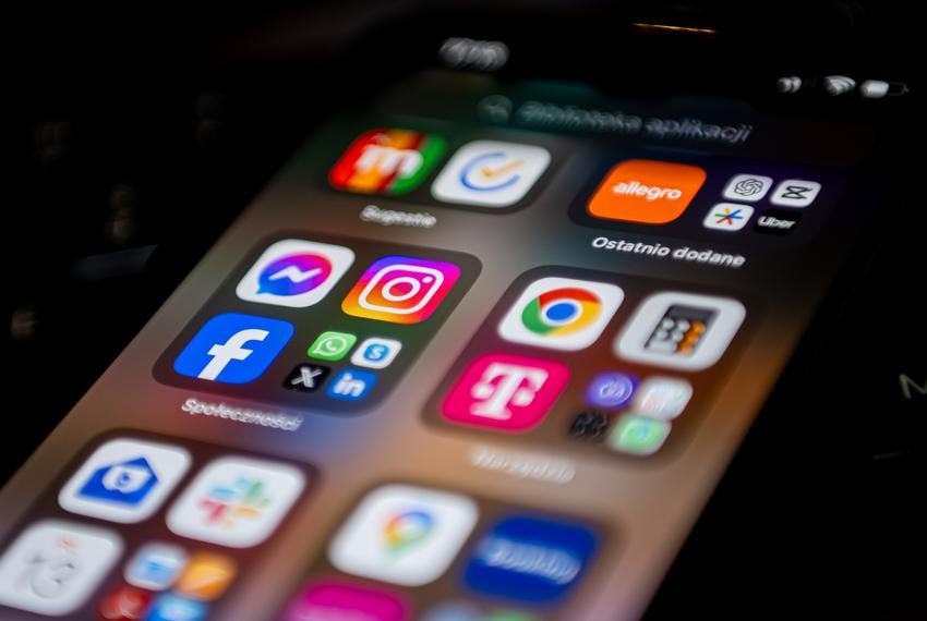 South Sudan bans social media over leaked sensitive videos and unrest
