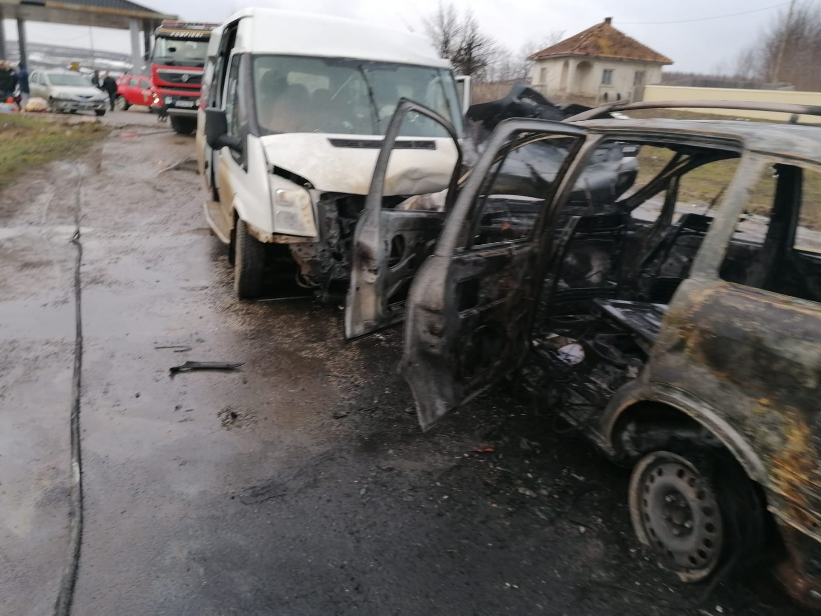 UPDATE | Accident rutier în Botoșani. 11 persoane au fost rănite, una fiind în stare de inconștiență