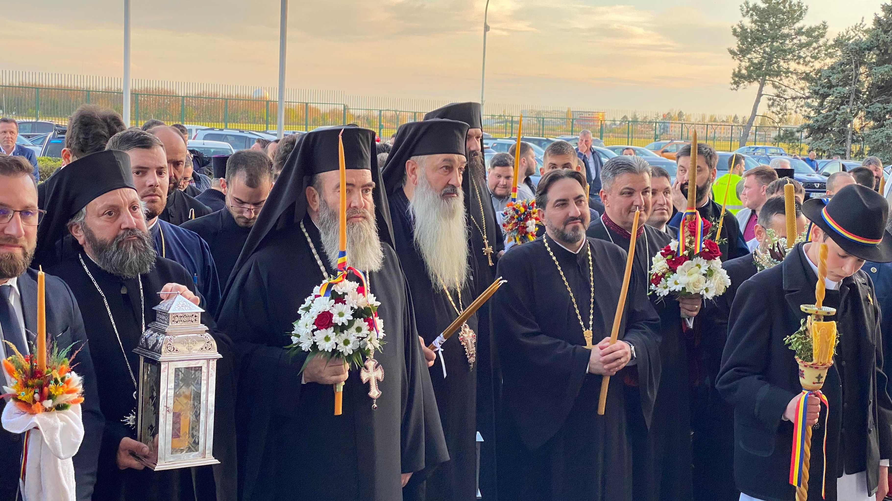 Hristos a înviat! Imagini de la liturghia de Înviere de la Patriarhia Română, oficiată de Preafericitul Daniel