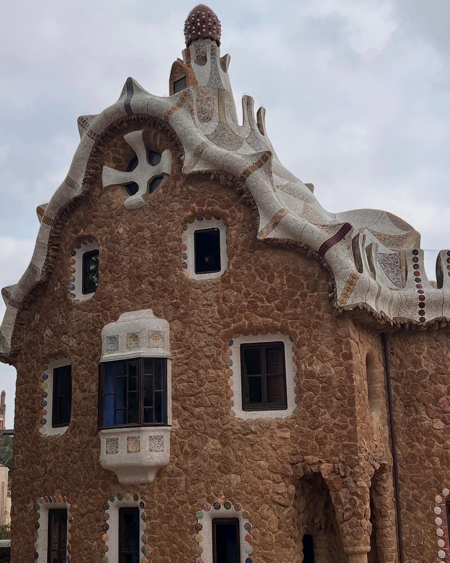Ce a pățit Elwira Petre în vacanța cu familia în Barcelona: „Am avut ceva peripeții pe drum”