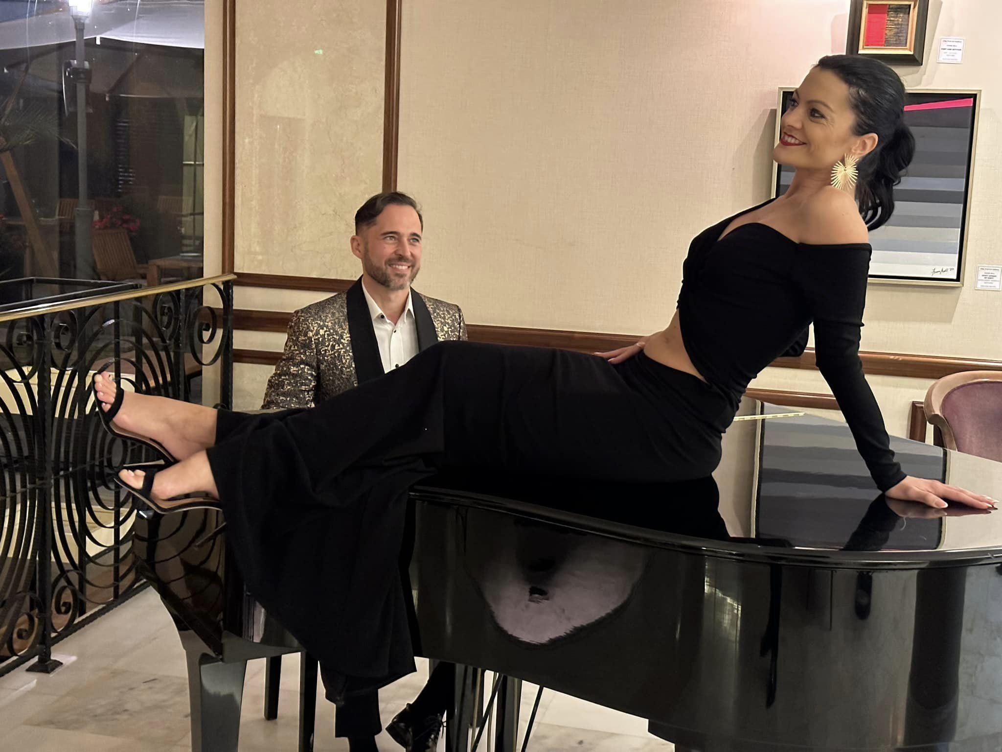 Dinu Maxer împlinește astăzi 50 de ani. Mesajul neașteptat transmis de iubita lui, Magdalena. „Să ai o zi magică alături de mine și Andreas”
