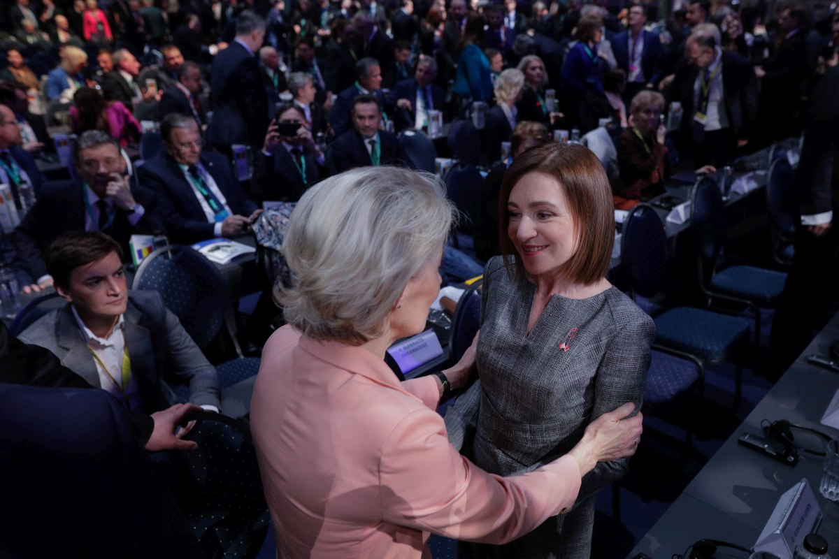 Congres PPE la Bucureşti, ziua 1. Surpriza Austriei: nu a mai votat contra manifestului care cere aderarea terestră a României la Schengen, așa cum anunțase