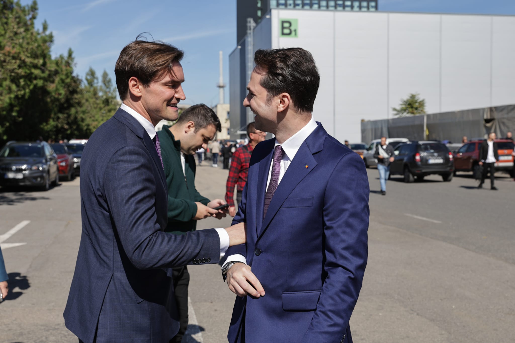 Nicolae Ciucă şi-a depus candidatura la alegerile prezidenţiale: „România are nevoie de o viziune de dreapta”