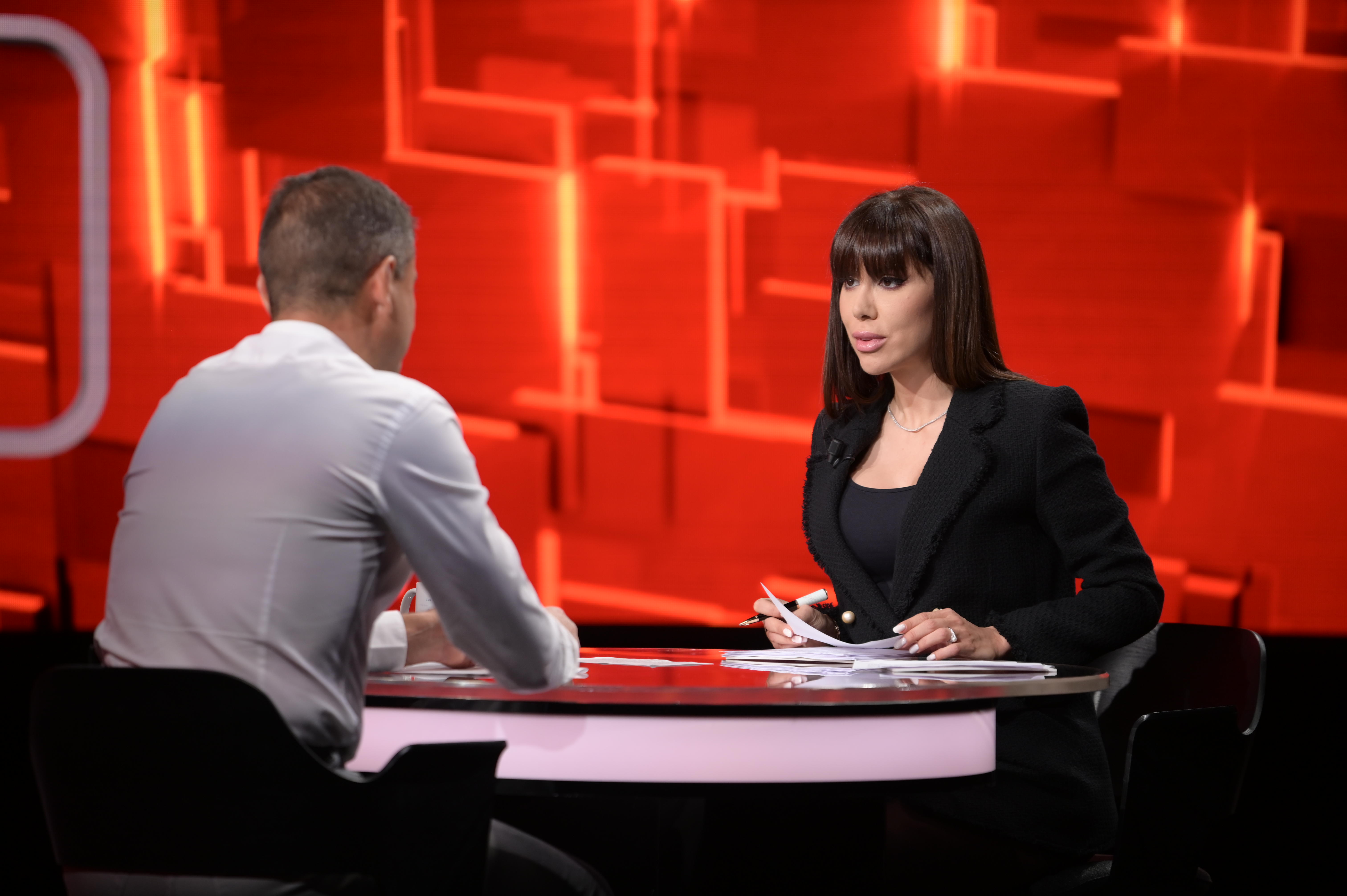 A apărut o nouă înregistrare cu Cristian Boureanu din dormitorul lui. Fostul politician e acuzat de agresiune sexuală