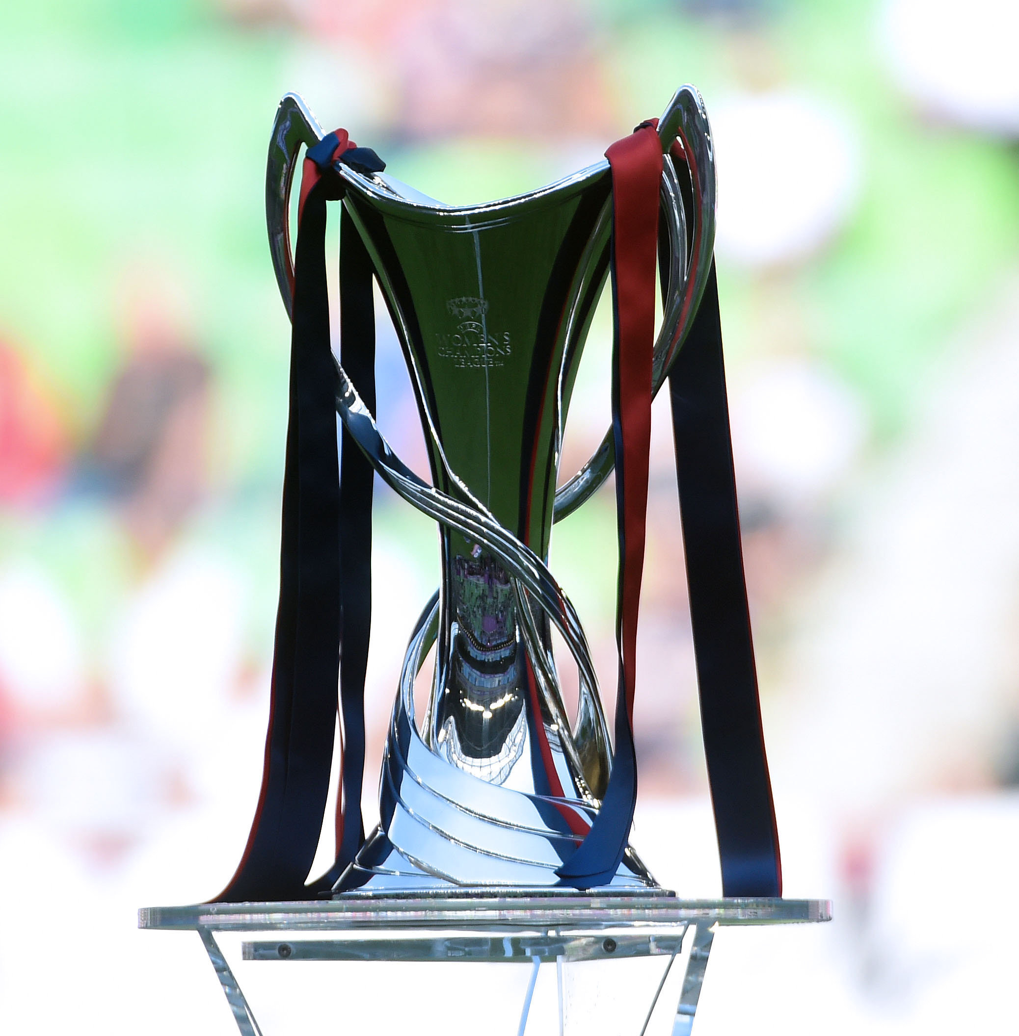 Olympique Lyon a cucerit Liga Campionilor la fotbal feminin, după ce a zdrobit Barcelona în finală