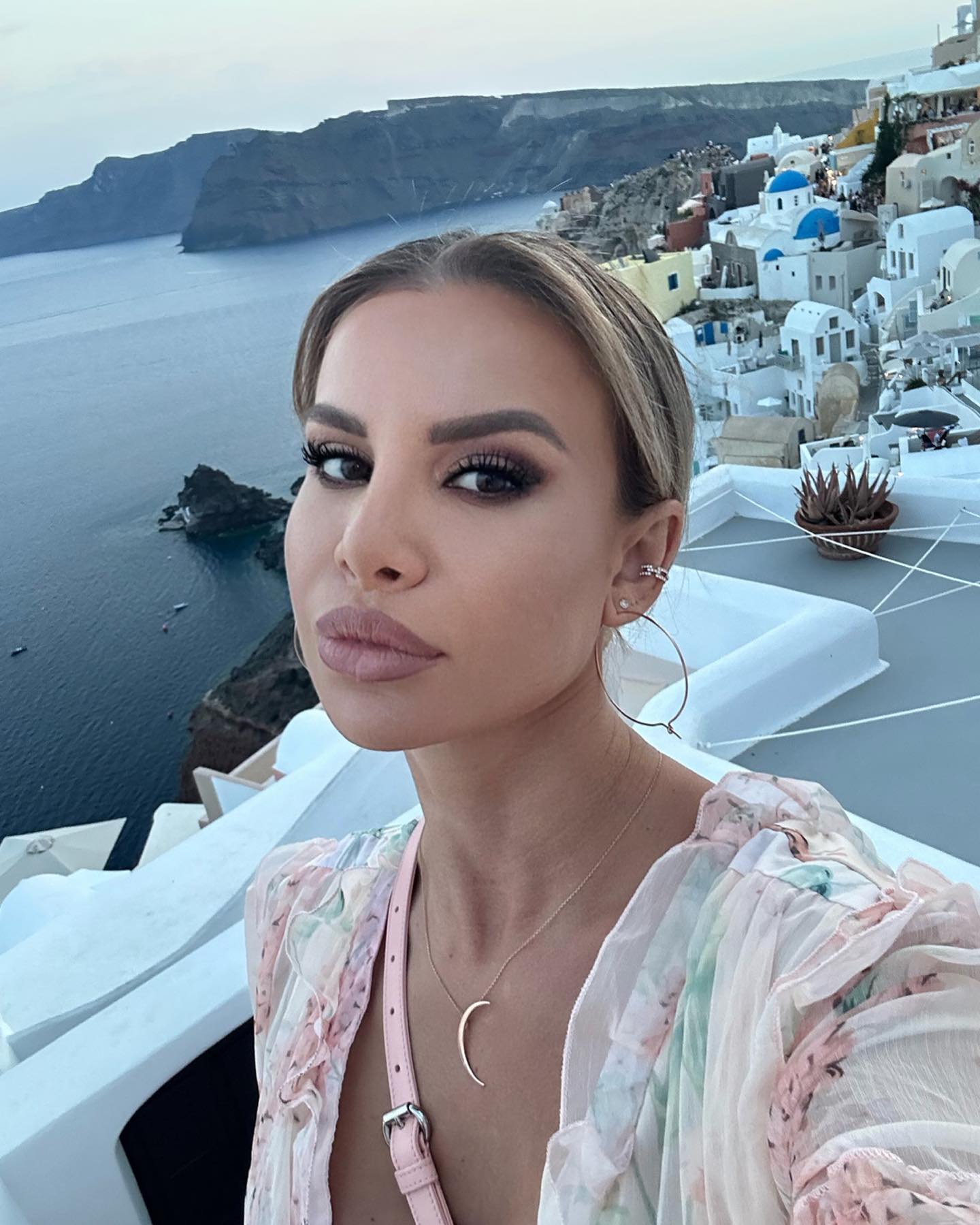 Marina Dina, fosta asistentă a lui Mihai Morar, vrea să revină în televiziune: „Aș accepta să particip la Survivor”. Cu ce se ocupă acum