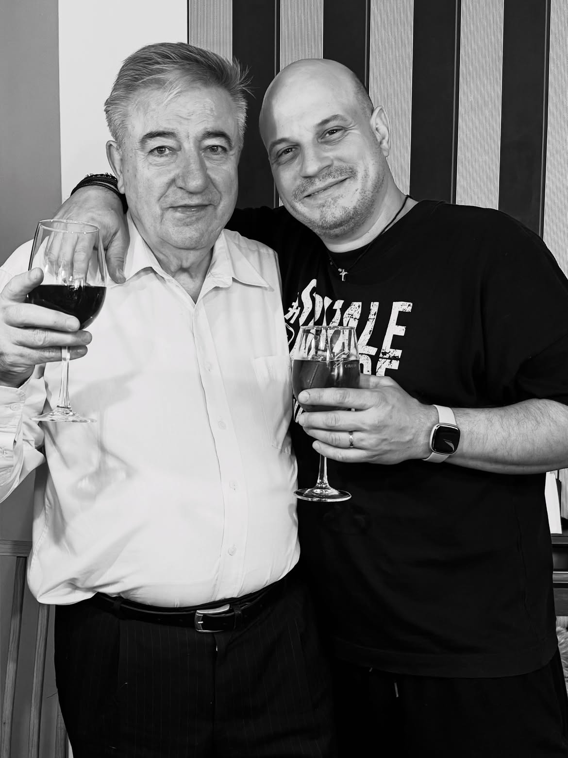 Doliu în familia lui Vlad și Șerban Huidu. Tatăl lor a murit: „Nu răspundeți pe fugă oamenilor pe care îi iubiți”