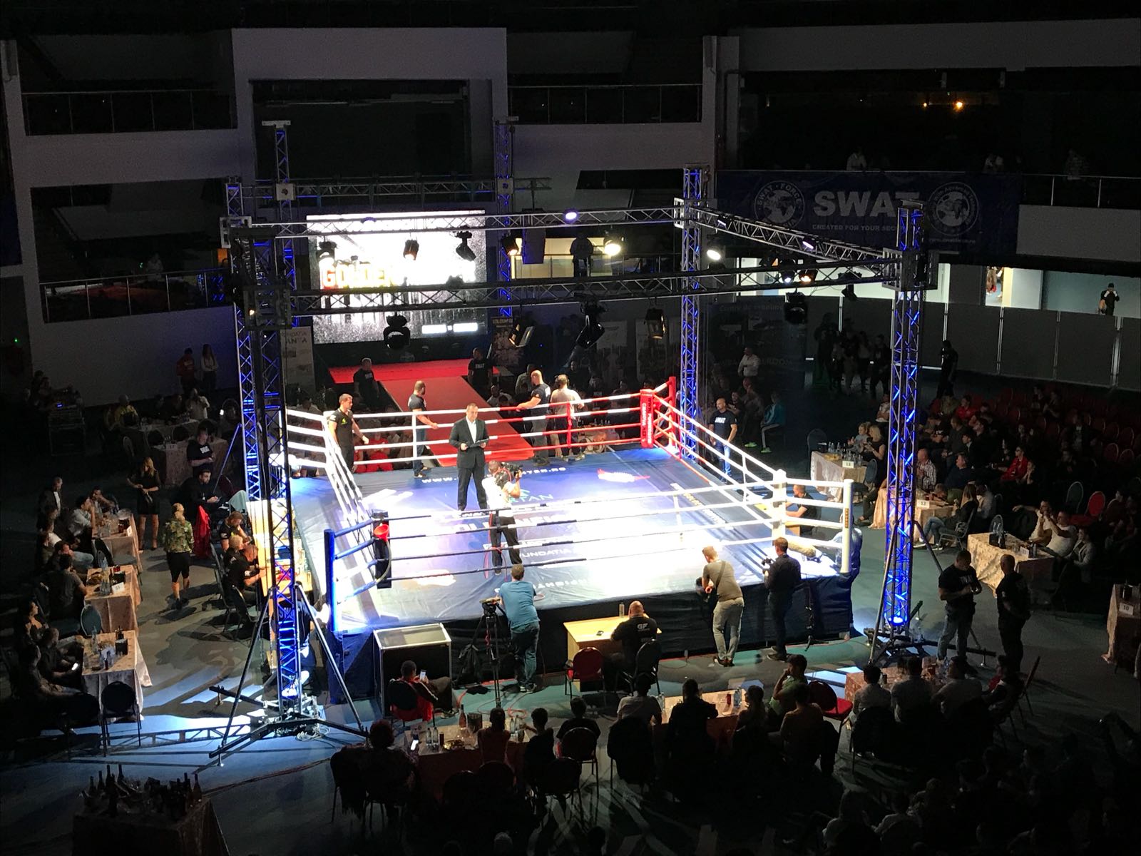 Meciuri spectaculoase la Golden Fighter Craiova. Centura intercontinentală WKU a fost câștigată de Adrian Mitu FOTO&VIDEO