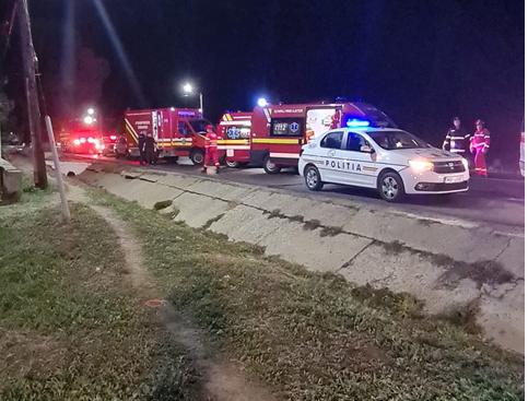 Un autocar cu ucraineni s-a răsturnat în Vrancea. 20 de oameni, printre care și copii, au ajuns la spital