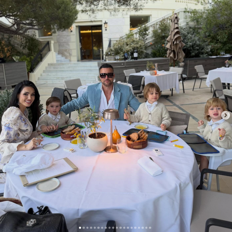 Cum a apărut Andreea Sasu alături de Philipp Plein, după ce a ieșit din spital. Cum se simte acum. „Călătoria nu s-a terminat. Ne mișcăm cu credință”