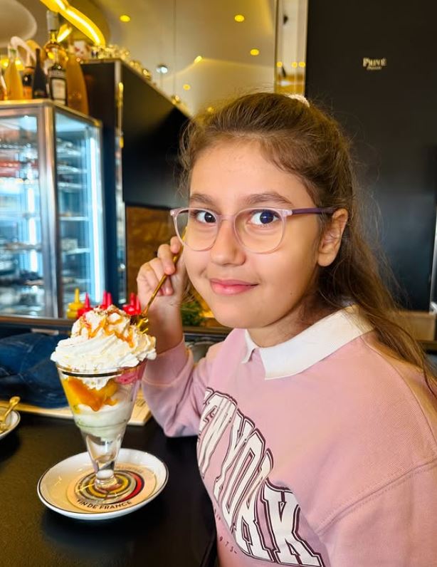 Imagini adorabile cu fiica lui Connect-r și a Mishei. Maya a împlinit 11 ani și își dorește să se mute în Coreea