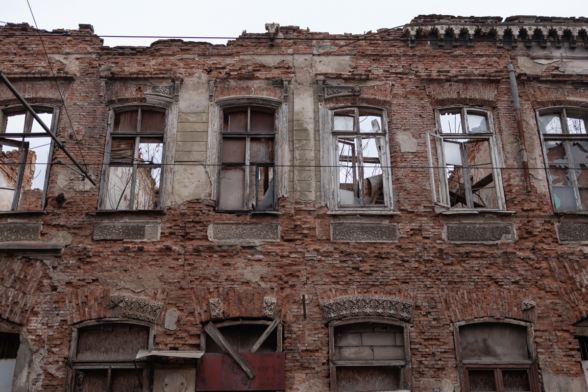 Încep lucrările la Hanul Solacolu, la 165 de ani de la construcție și 24 de când a fost evacuat ultimul chiriaș