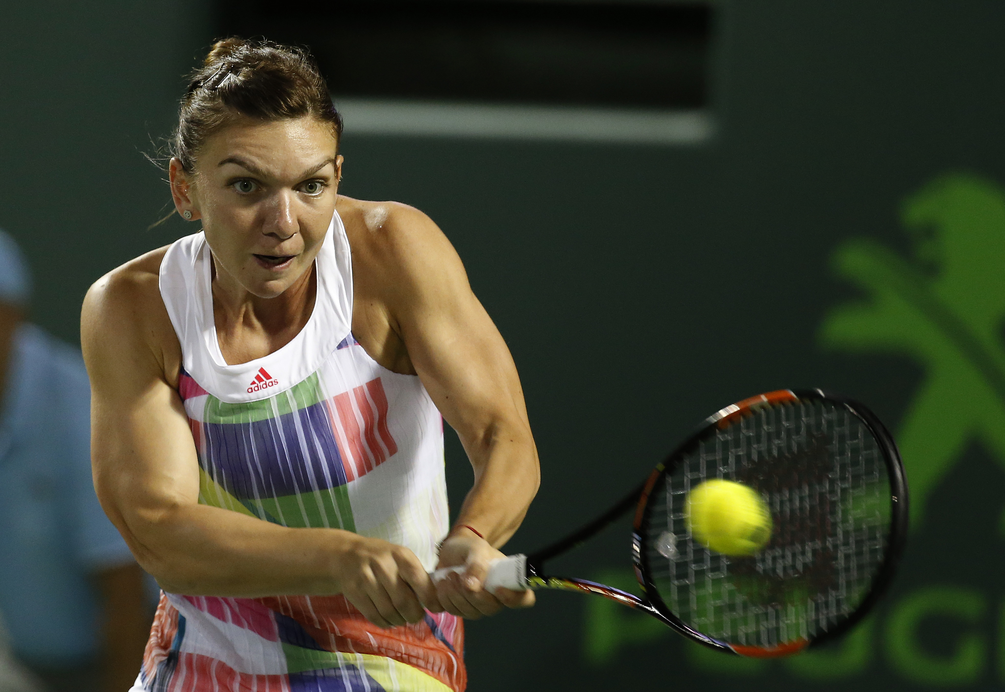 Simona Halep, în ”sferturi” la Miami. Se va duela marți cu o sportivă pe care a bătut-o deja de două ori. Monica Niculescu și Irina Begu - eliminate, dar mai bogate! Și Serena și-a făcut bagajele / LIVE BLOG