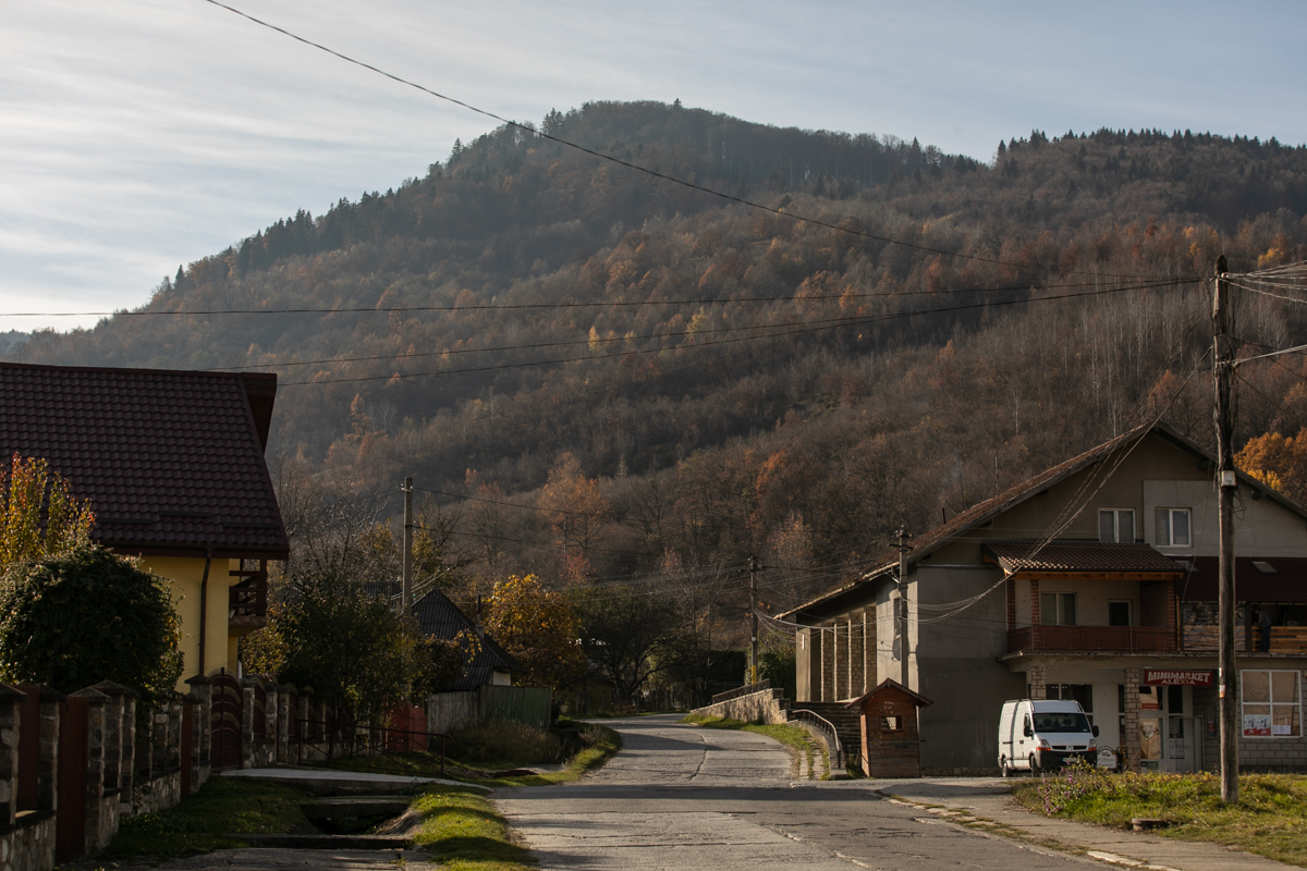 Una dintre victimele incendiului de la SJU Piatra Neamţ îşi pierduse, acum două săptămâni, soţul. Fiul femeii: „Mama se ruga să nu moară înaintea lui tata”